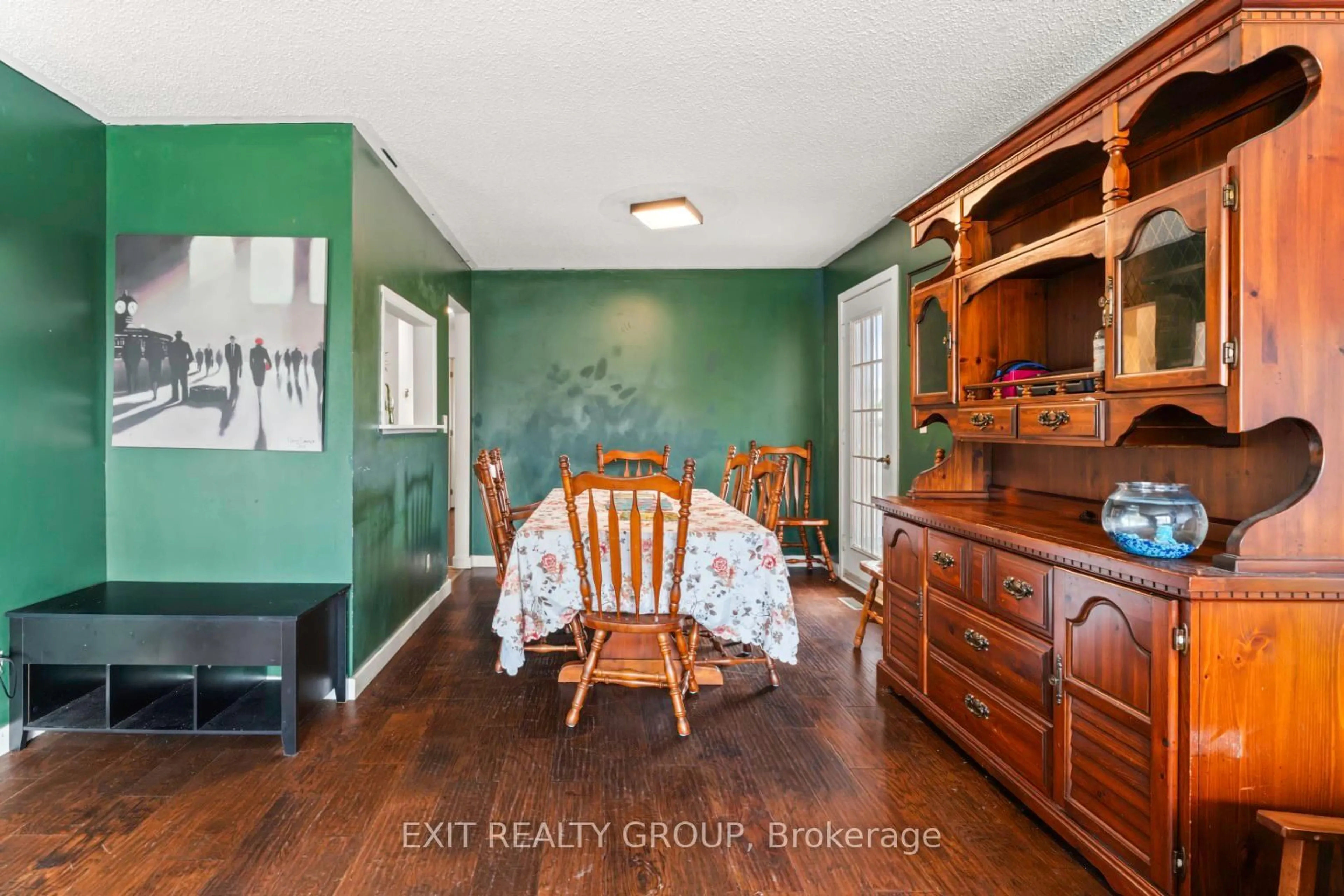 Dining room, unknown for 94 Maple Dr, Belleville Ontario K8P 2R2