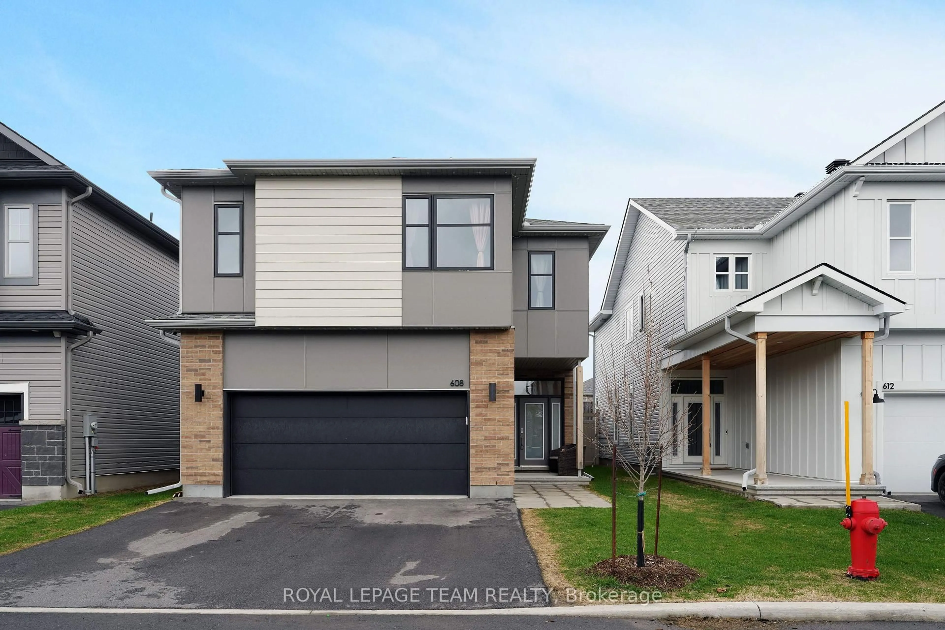 Home with brick exterior material, street for 608 Enclave Lane, Clarence-Rockland Ontario K4K 0M8