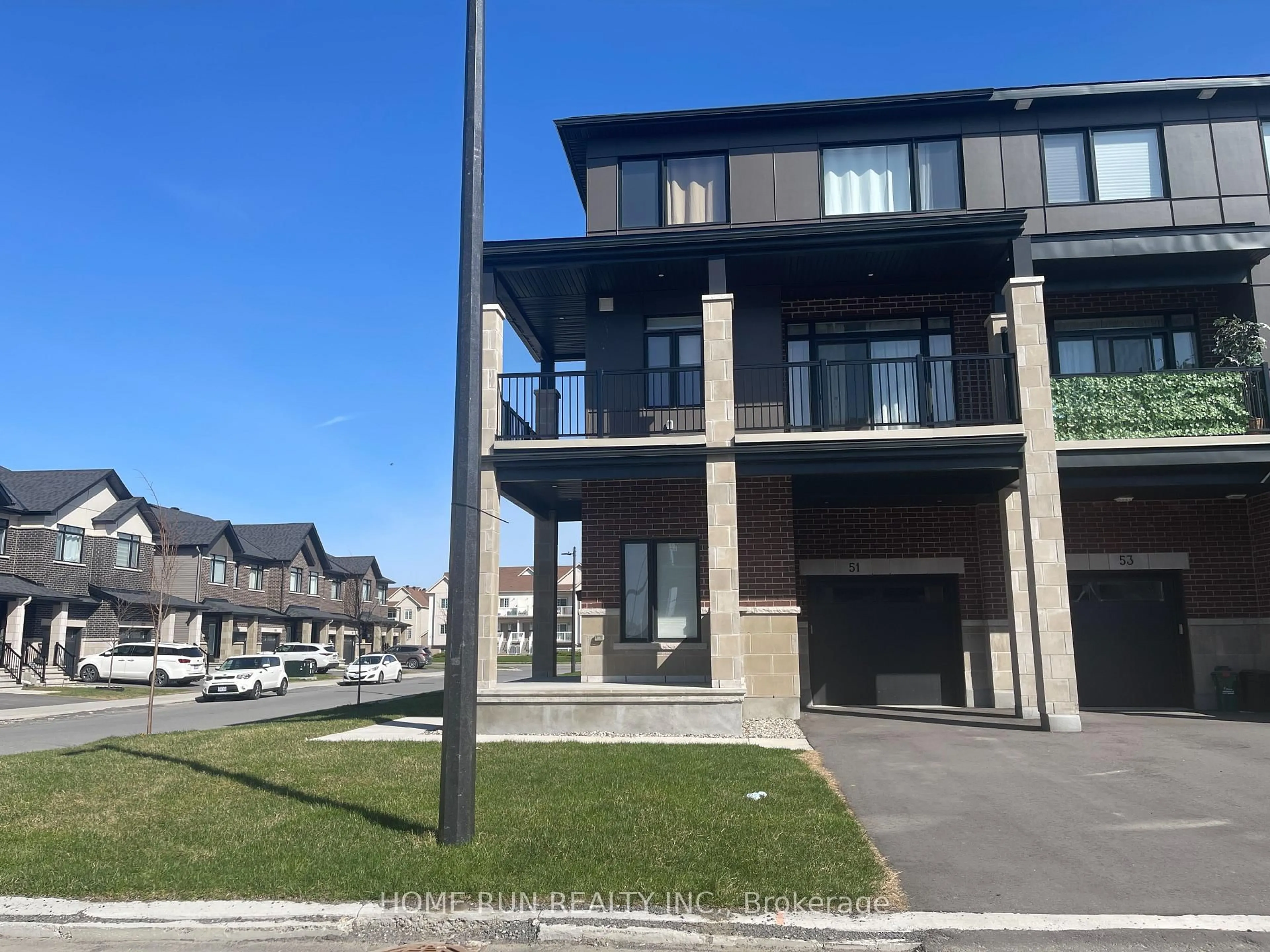 A pic from outside/outdoor area/front of a property/back of a property/a pic from drone, street for 51 Arinto Pl, Ottawa Ontario K2S 2R7