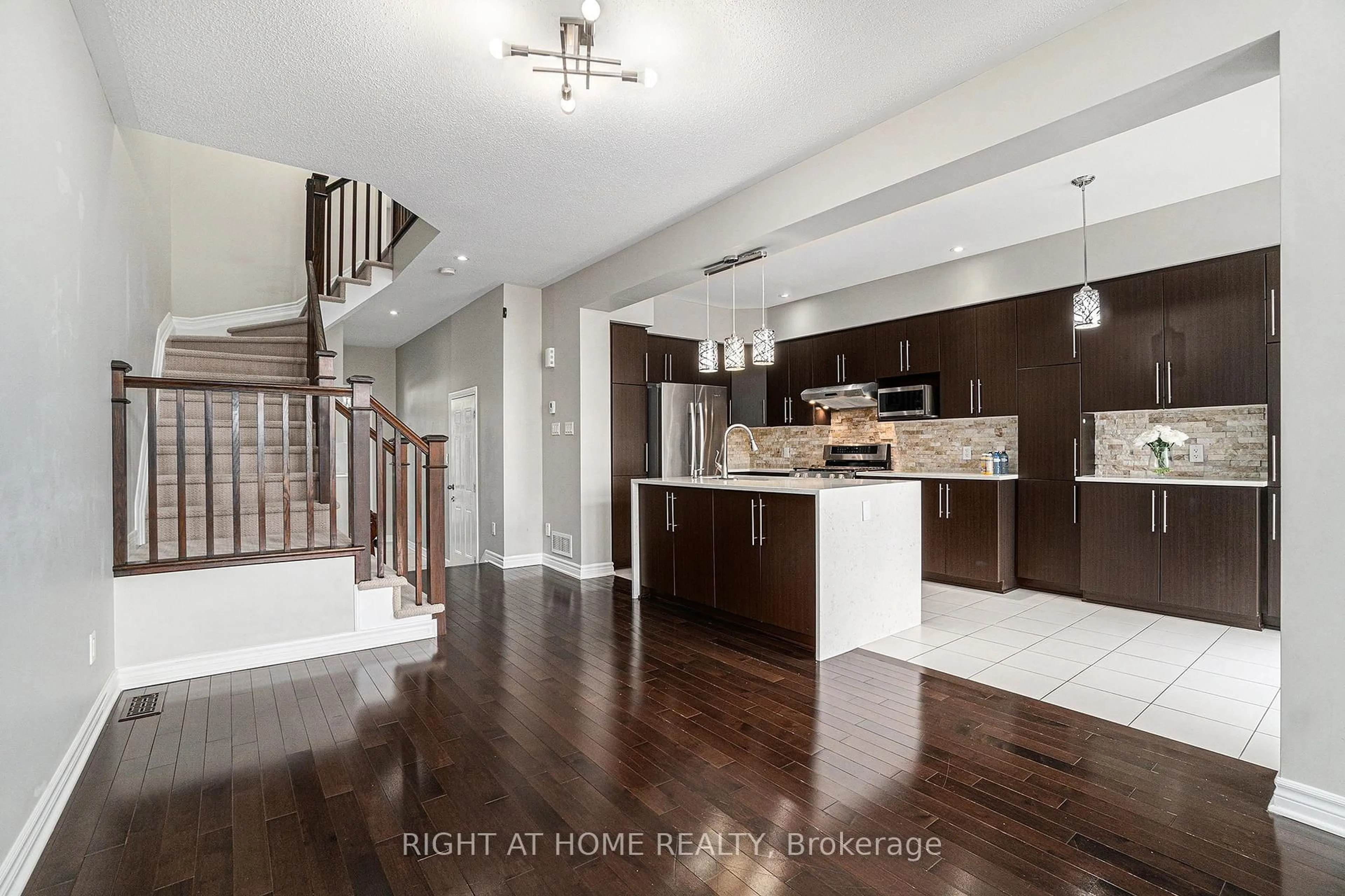 Open concept kitchen, unknown for 365 Trailsedge Way, Ottawa Ontario K1W 0G7