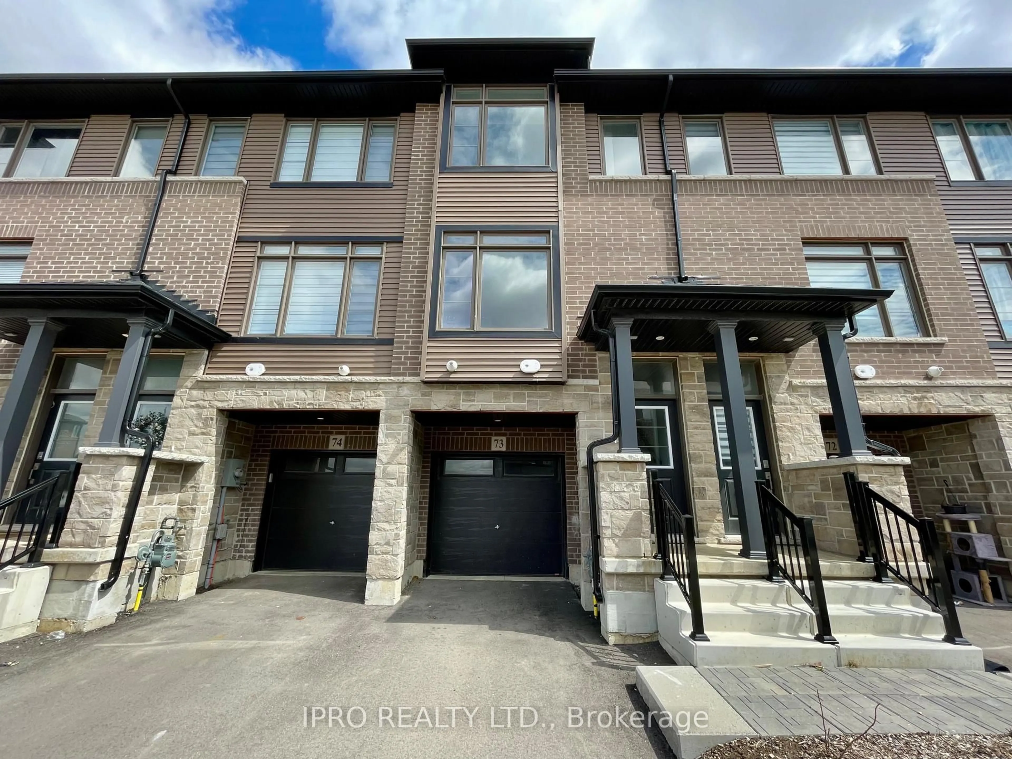 Unknown for 120 Court Dr #73, Brant Ontario N3L 0N2