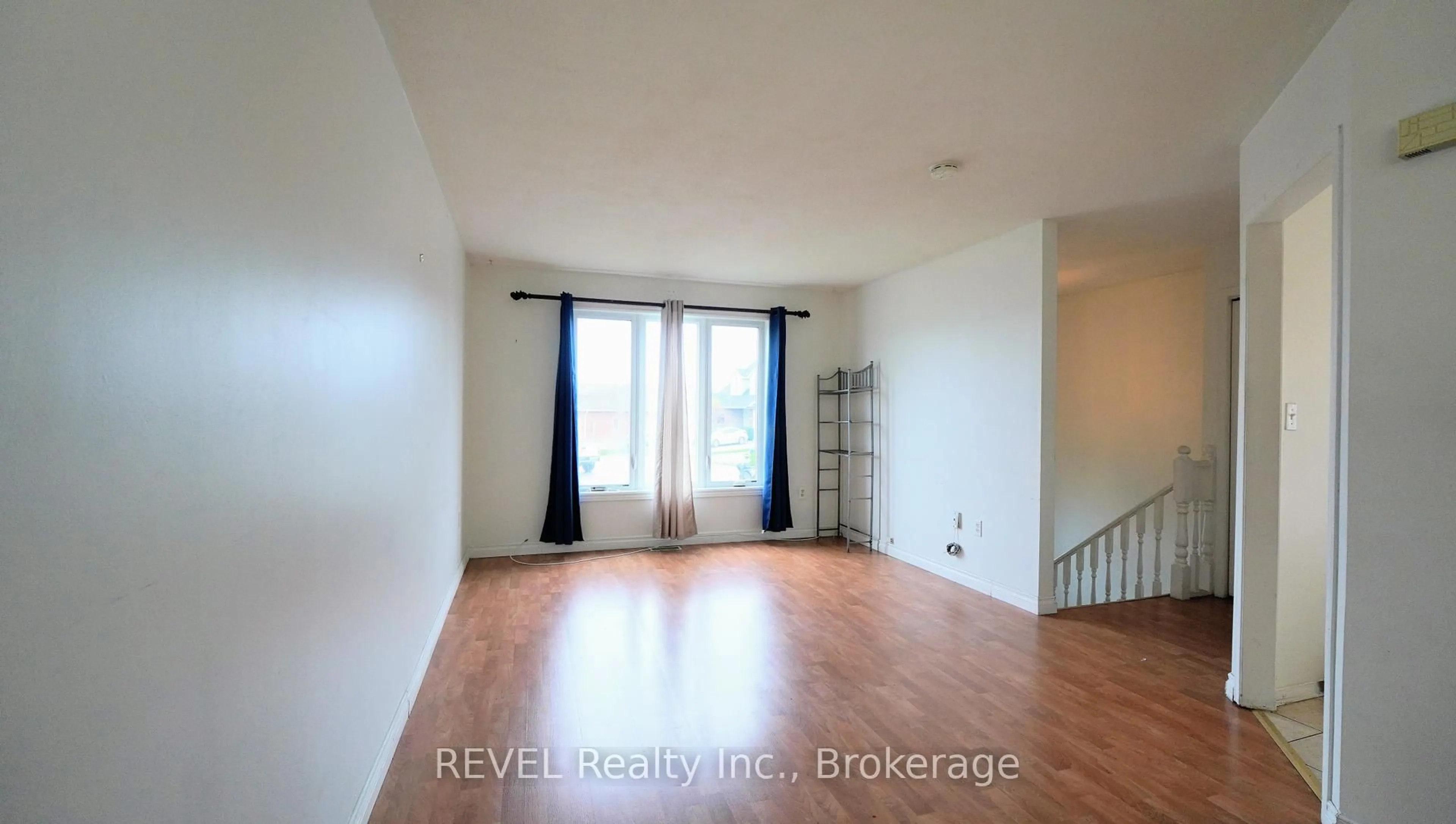 A pic of a room for 7803 Yvette Cres, Niagara Falls Ontario L2H 3B6