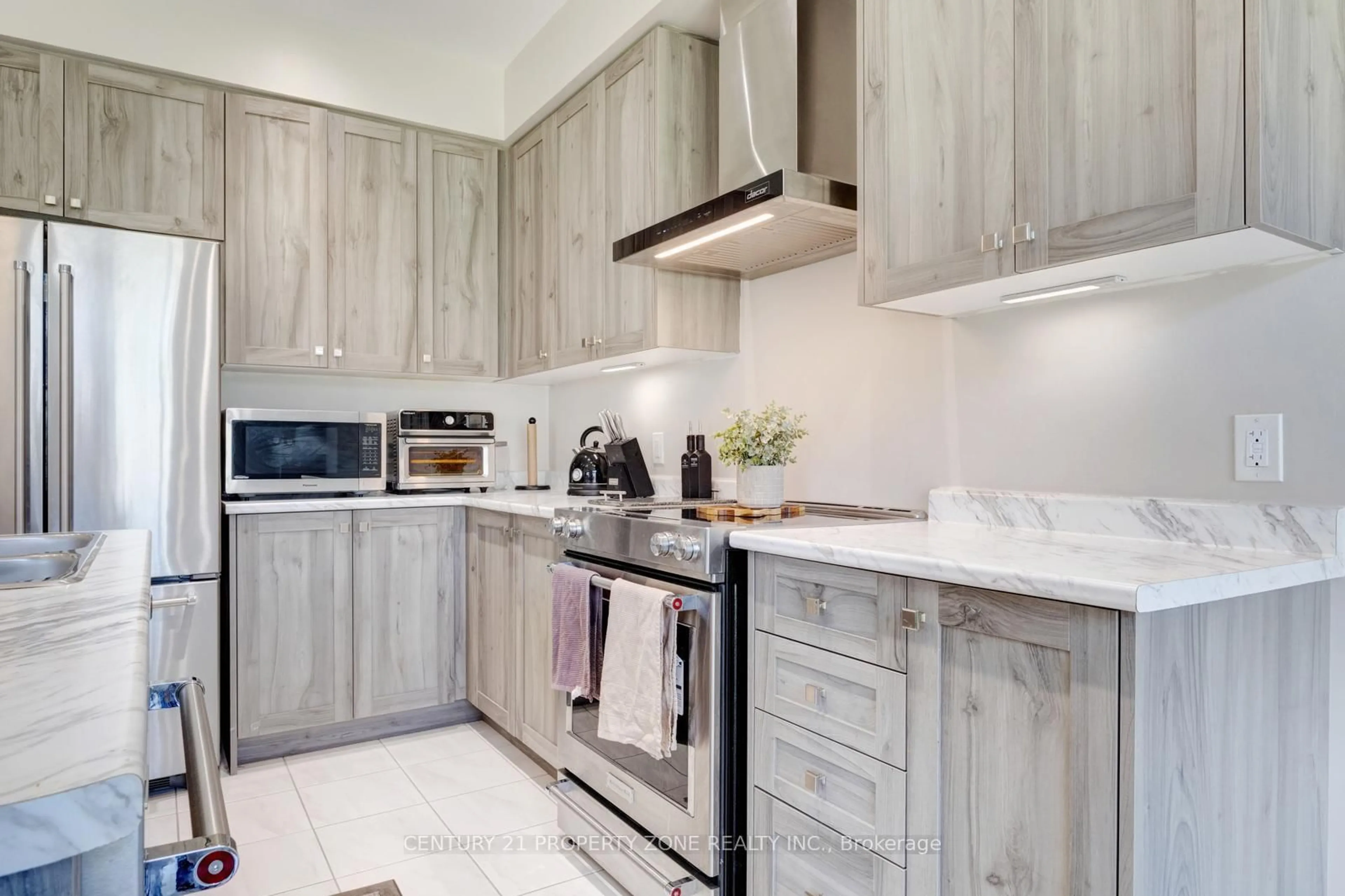 Contemporary kitchen, unknown for 164 limestone Lane, Shelburne Ontario L9V 3Y3