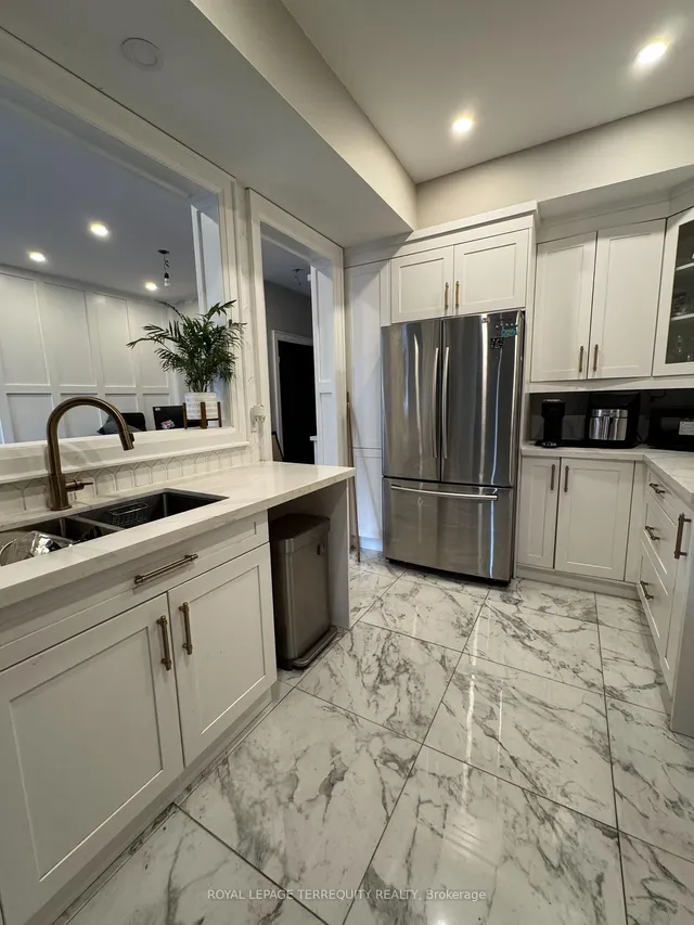Additional property image - 9 Palacebeach Tr