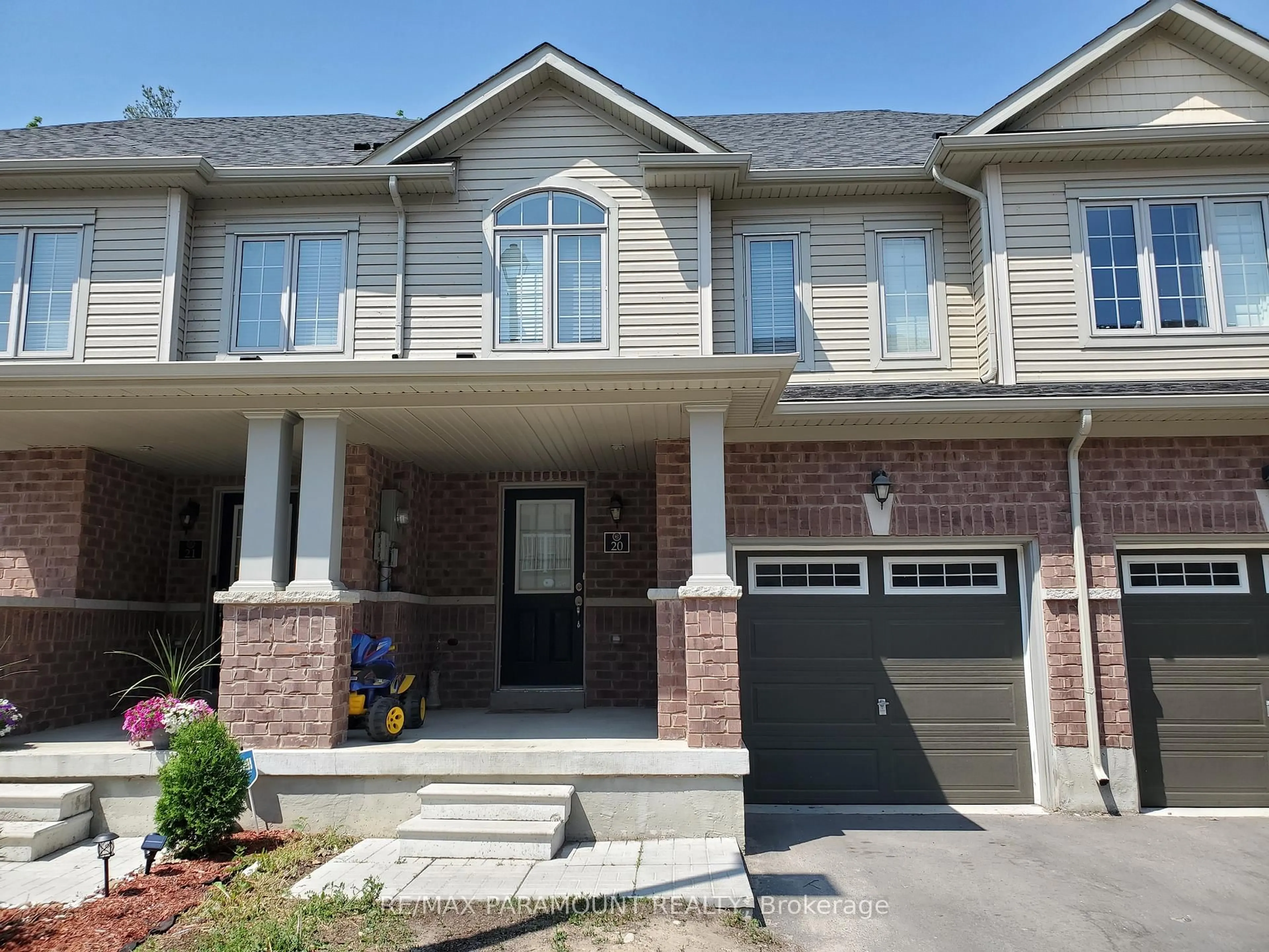 Home with brick exterior material, street for 570 Linden Dr #20, Cambridge Ontario N3H 0C9