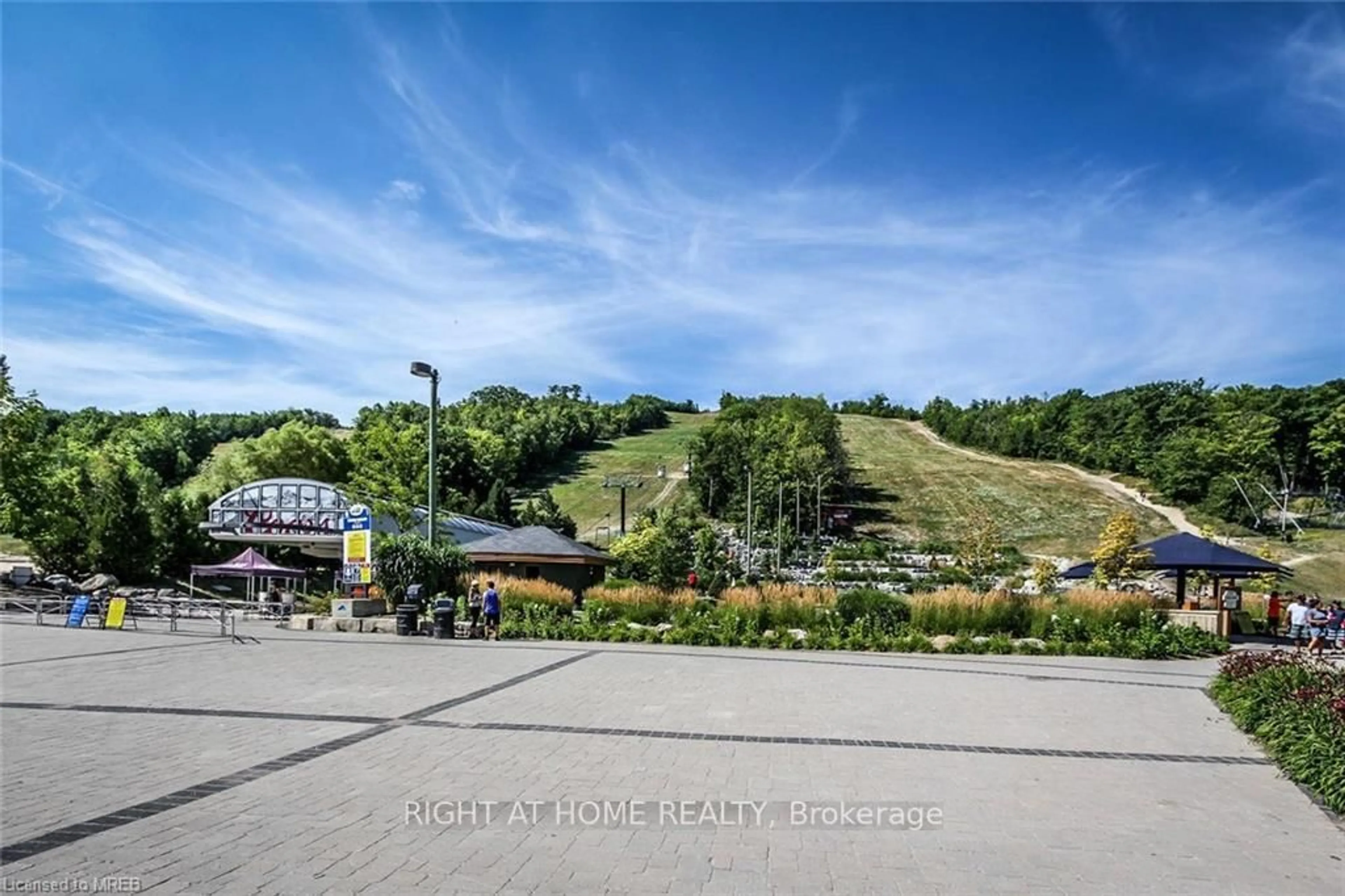 Patio, mountain view for 796468 Grey 19 Rd #909, Blue Mountains Ontario L9Y 0N6