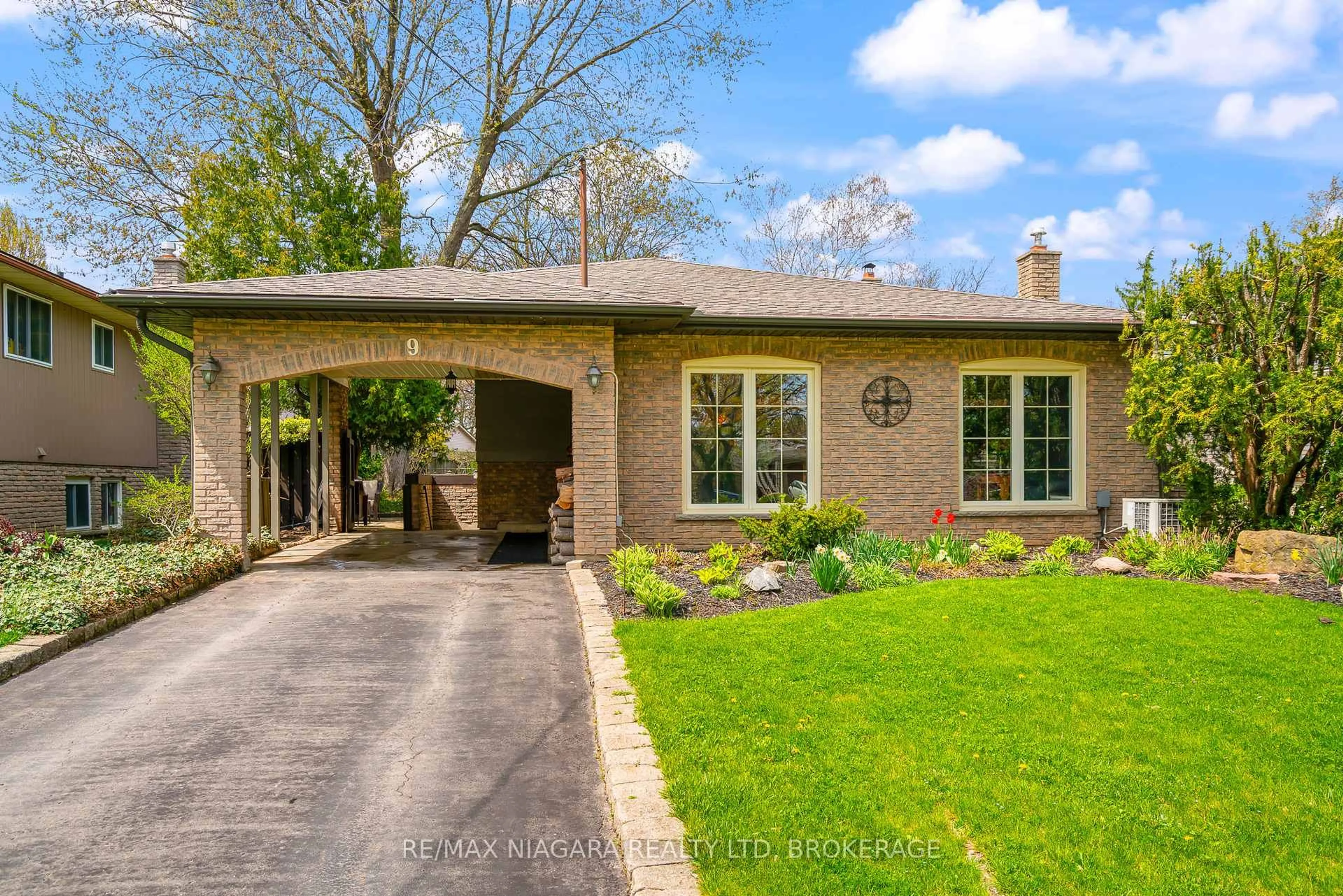 Home with brick exterior material, street for 9 Shoreline Dr, St. Catharines Ontario L2N 3V7