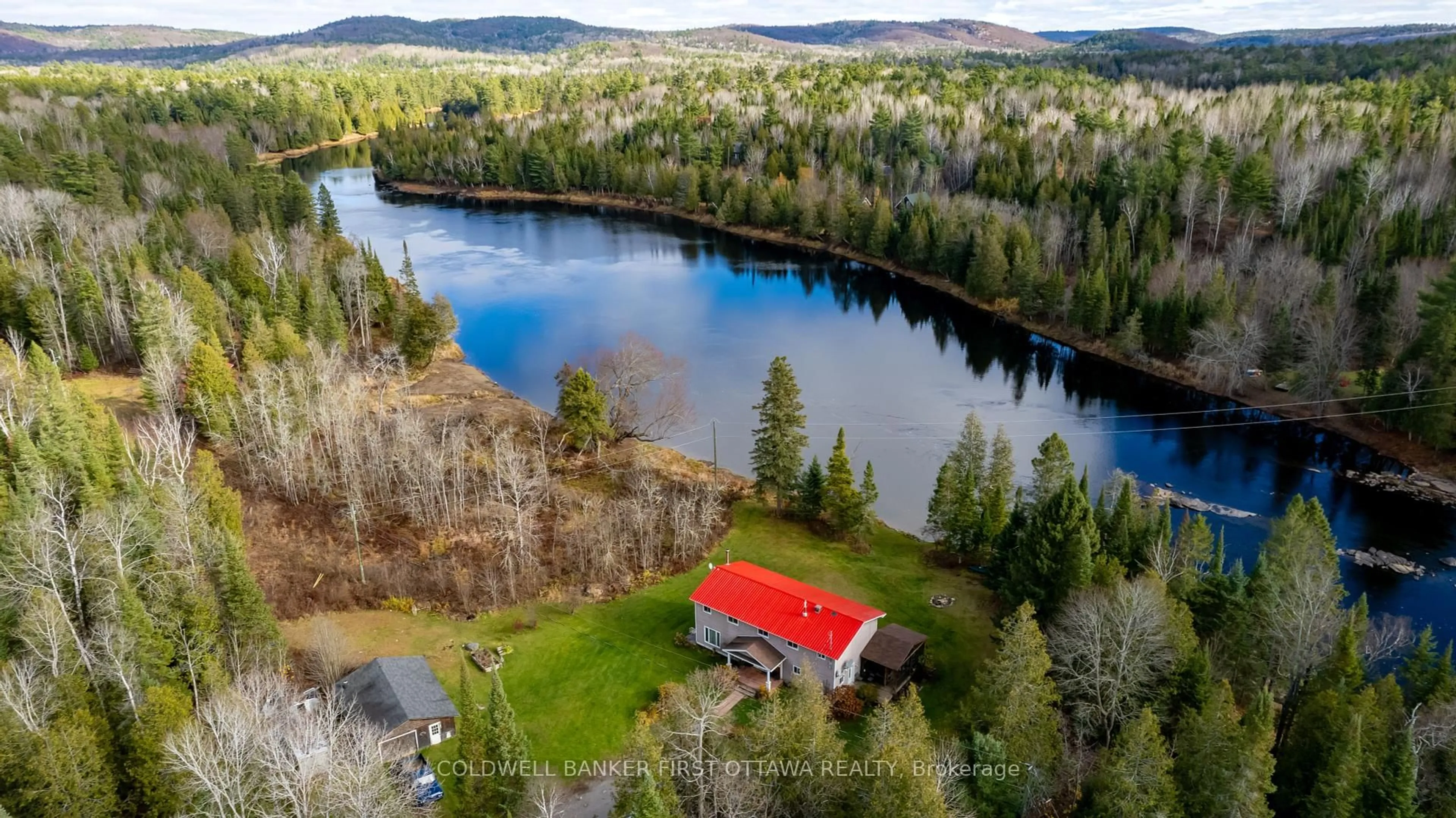 A pic from outside/outdoor area/front of a property/back of a property/a pic from drone, water/lake/river/ocean view for 27 Harrison Tr, Griffith Ontario K0J 2R0