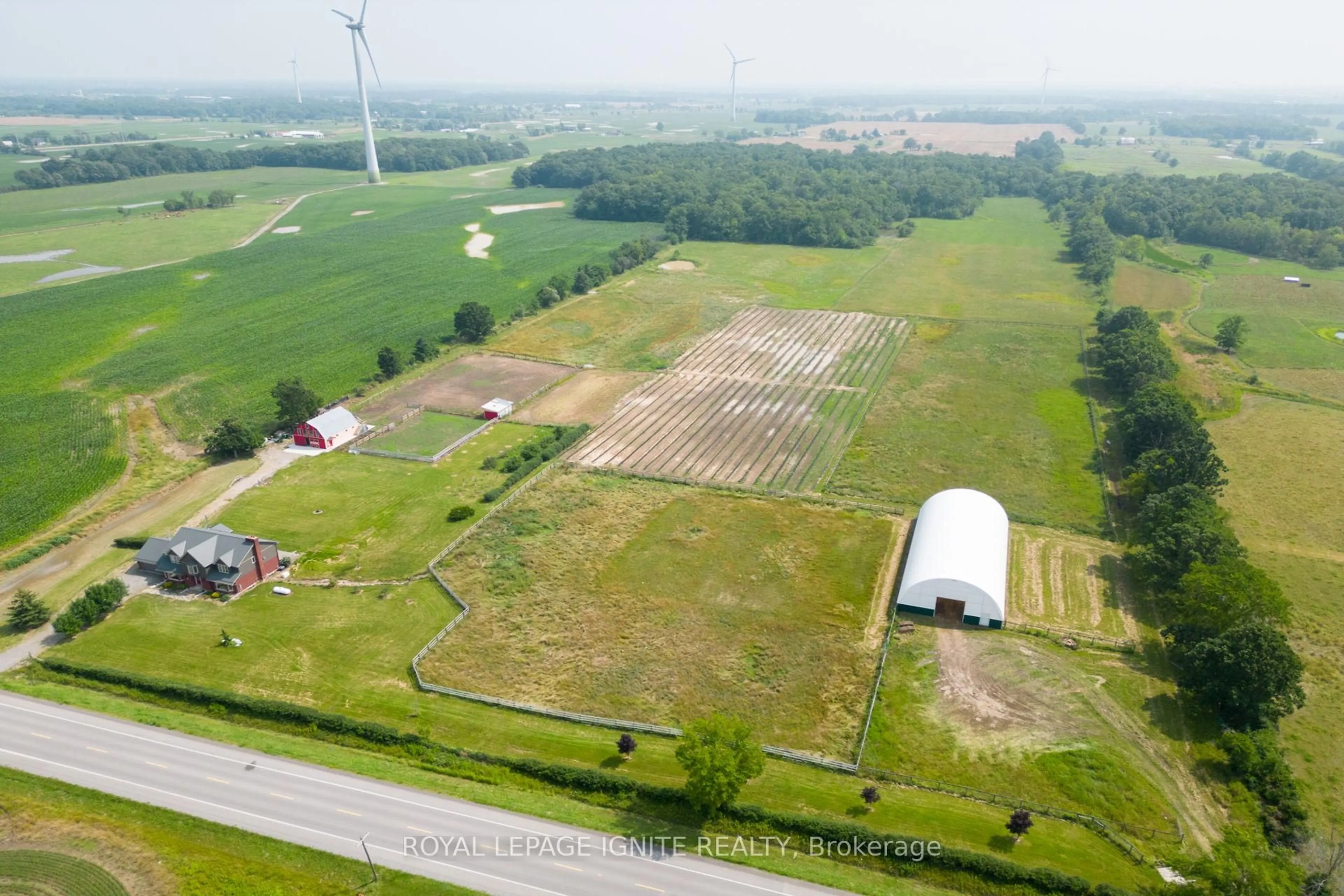 A pic from outside/outdoor area/front of a property/back of a property/a pic from drone, building for 6714 Regional Rd #65, West Lincoln Ontario L0R 1Y0