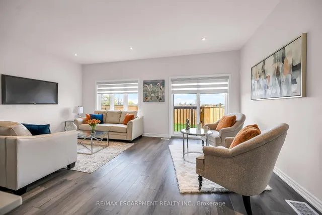 Additional property image - 61 SOHO St Unit 13