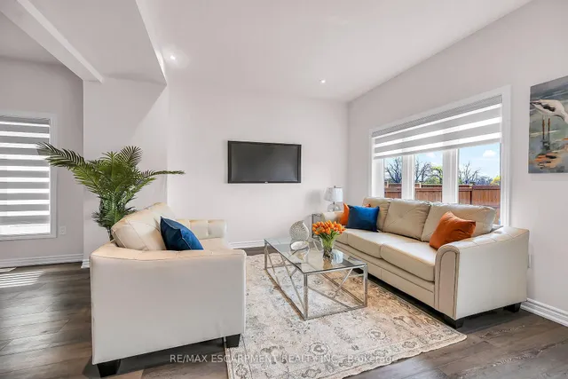 Additional property image - 61 SOHO St Unit 13