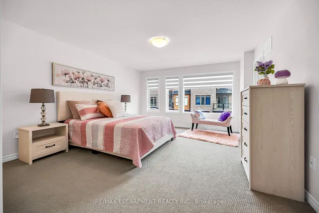 Additional property image - 61 SOHO St Unit 13