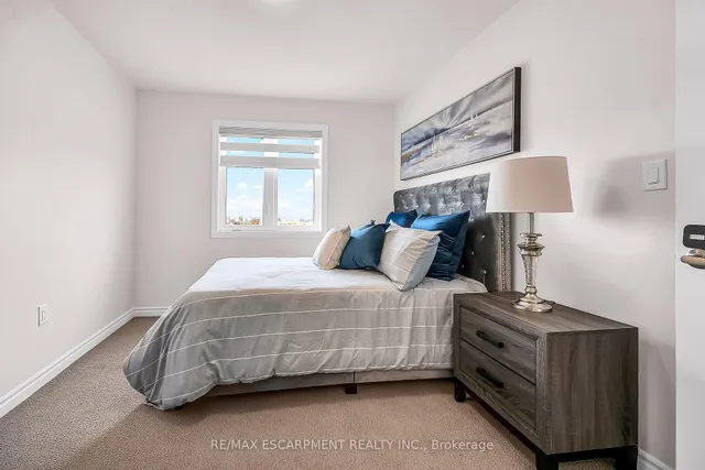 Additional property image - 61 SOHO St Unit 13