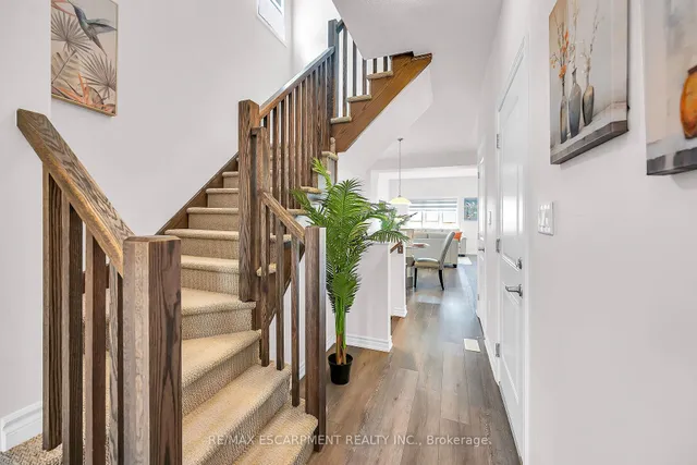 Additional property image - 61 SOHO St Unit 13