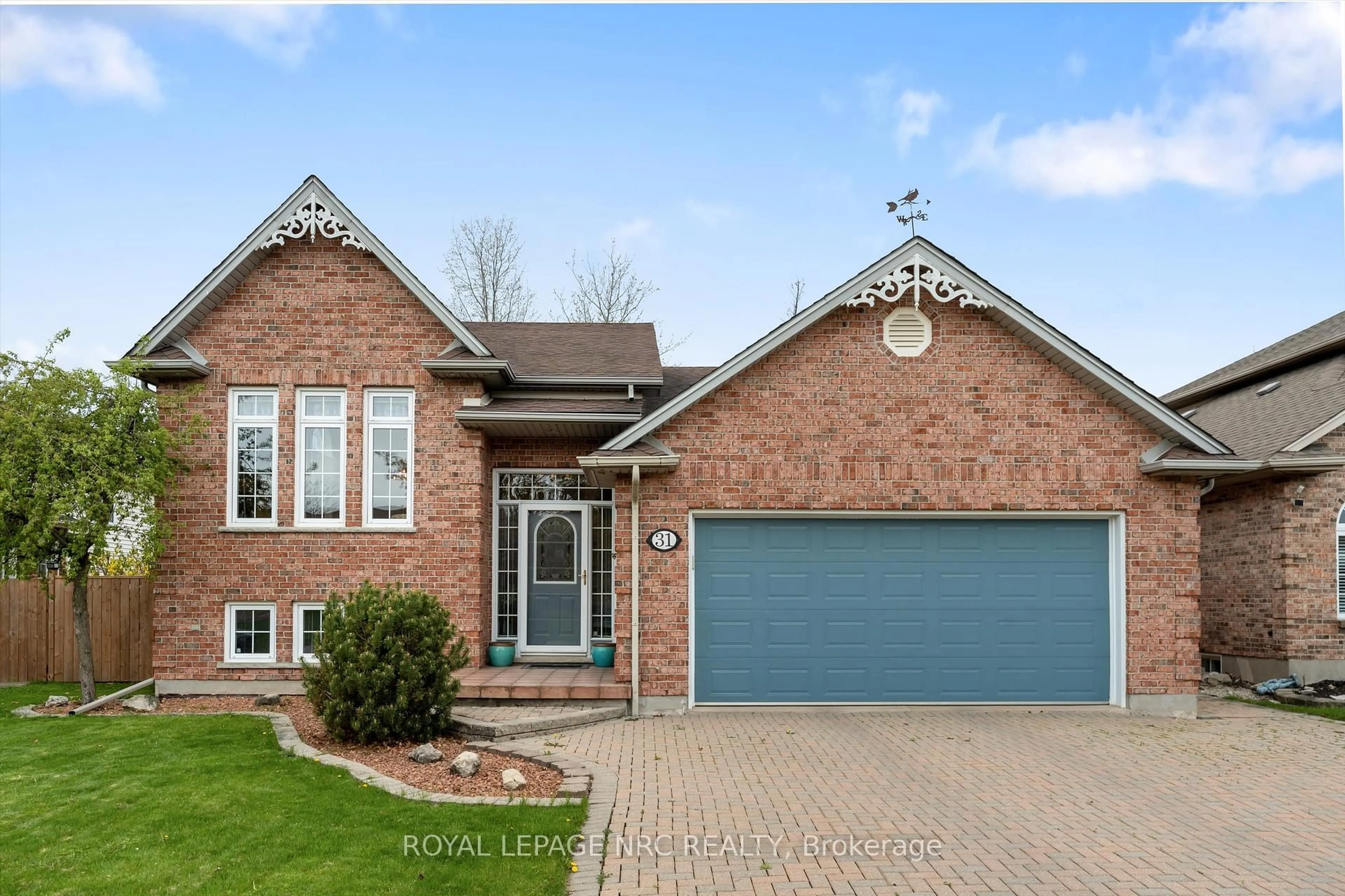 Home with brick exterior material, street for 31 Crysler Cres, Thorold Ontario L2V 5A2