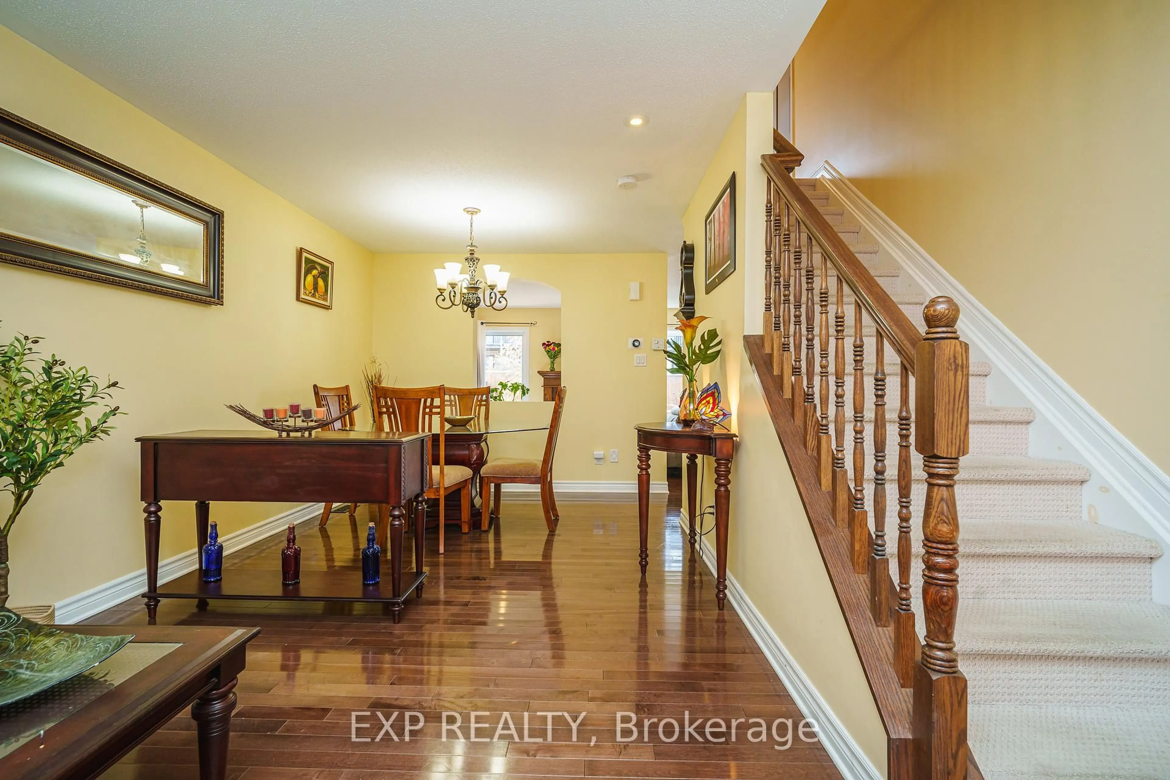 Dining room, unknown for 426 Pillett St, Ottawa Ontario K2J 5S3