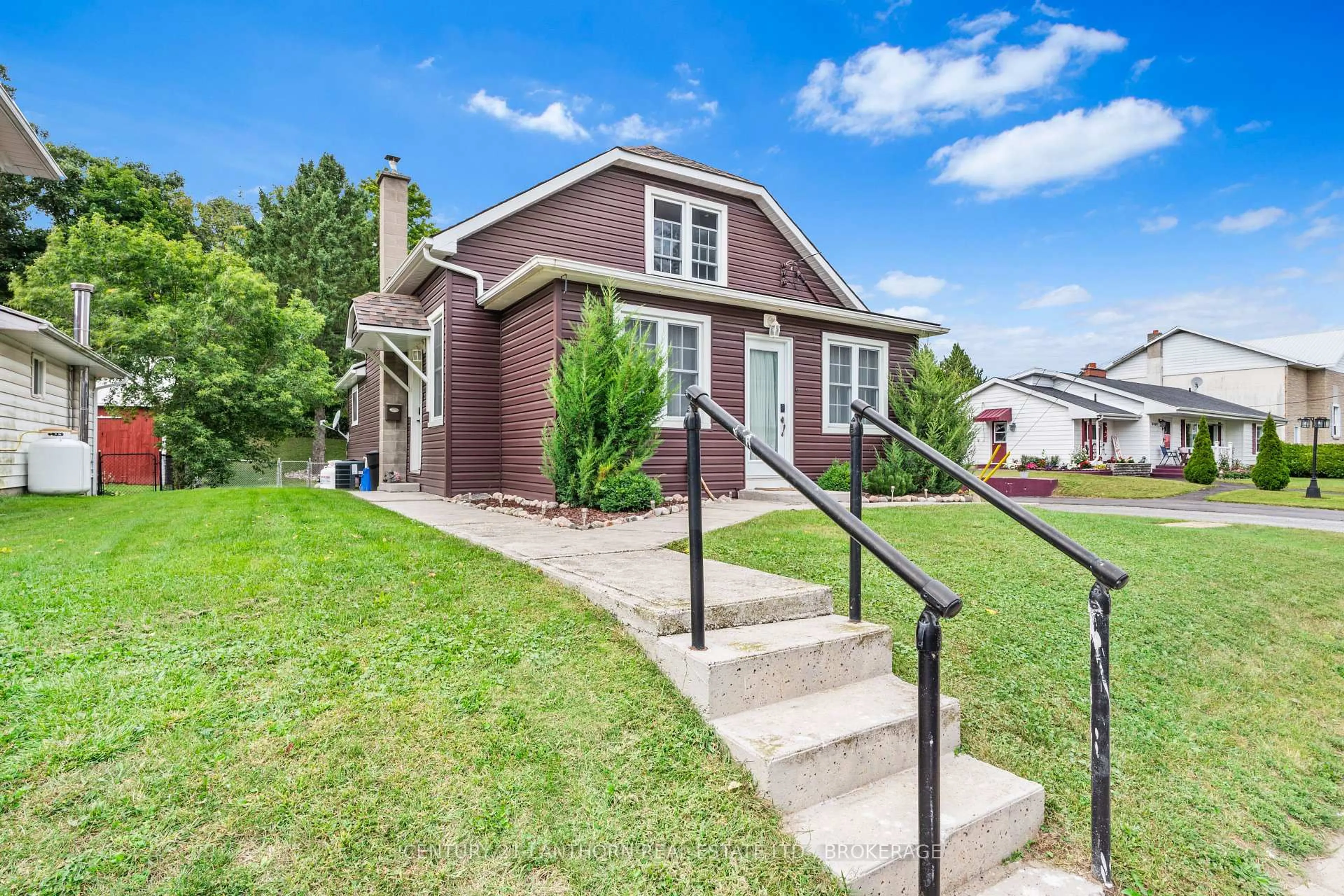 Home with brick exterior material, street for 6817 38 Highway, Verona Ontario K0H 2W0