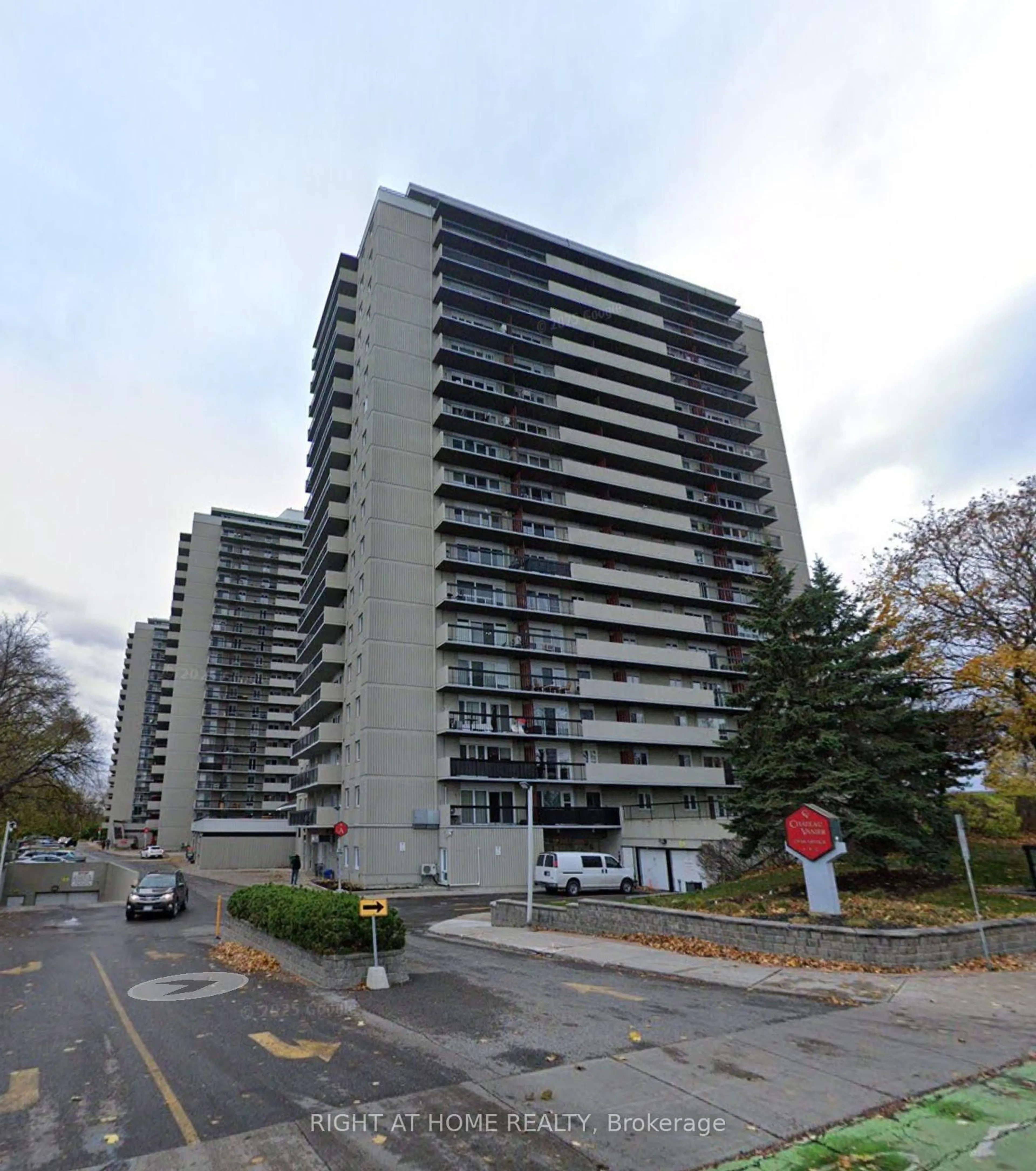 A pic from outside/outdoor area/front of a property/back of a property/a pic from drone, street for 158C McArthur Ave #1607, Ottawa Ontario K1L 8E7
