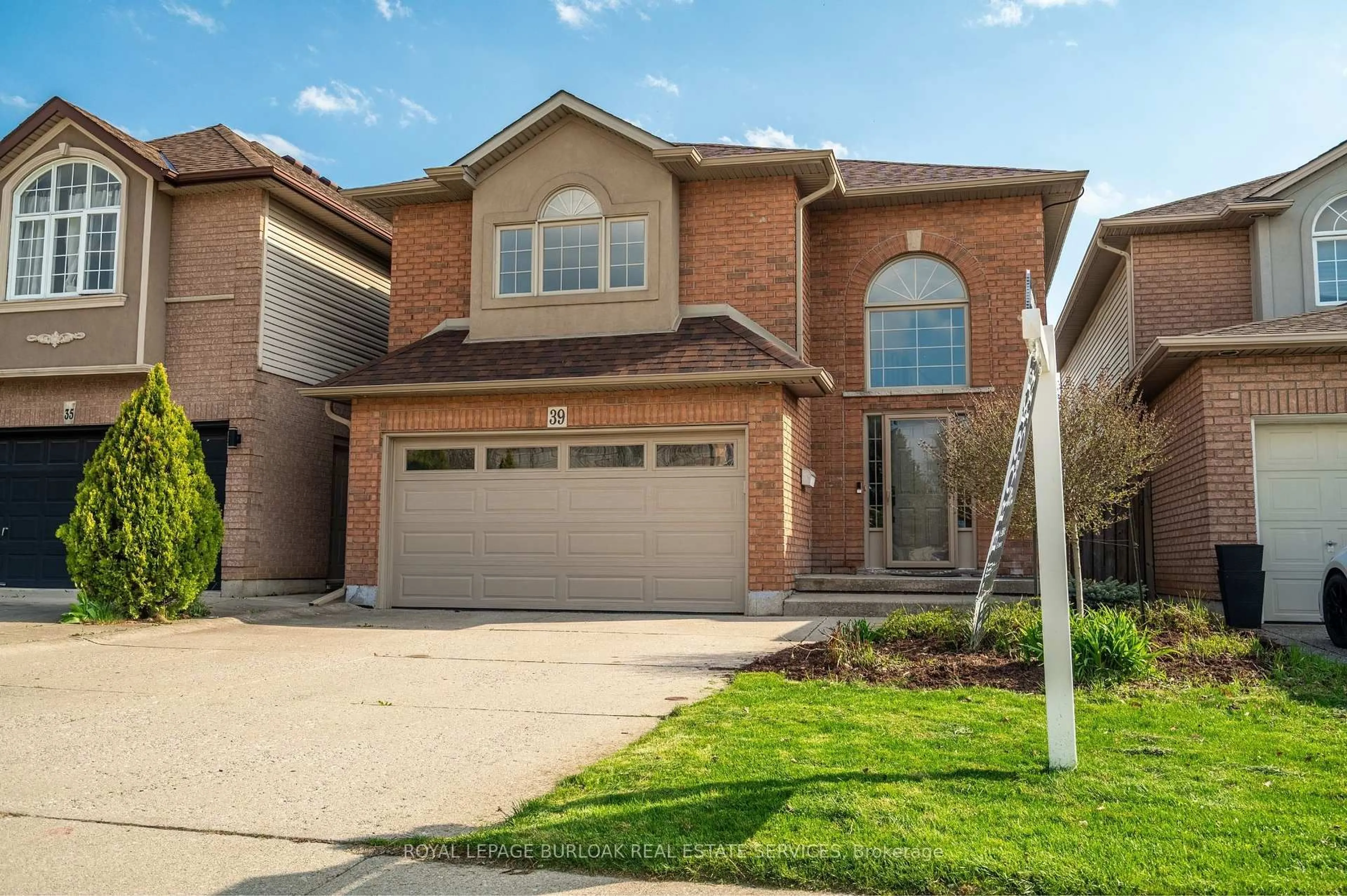 Home with brick exterior material, street for 39 Claudette Gate, Hamilton Ontario L9B 2S3