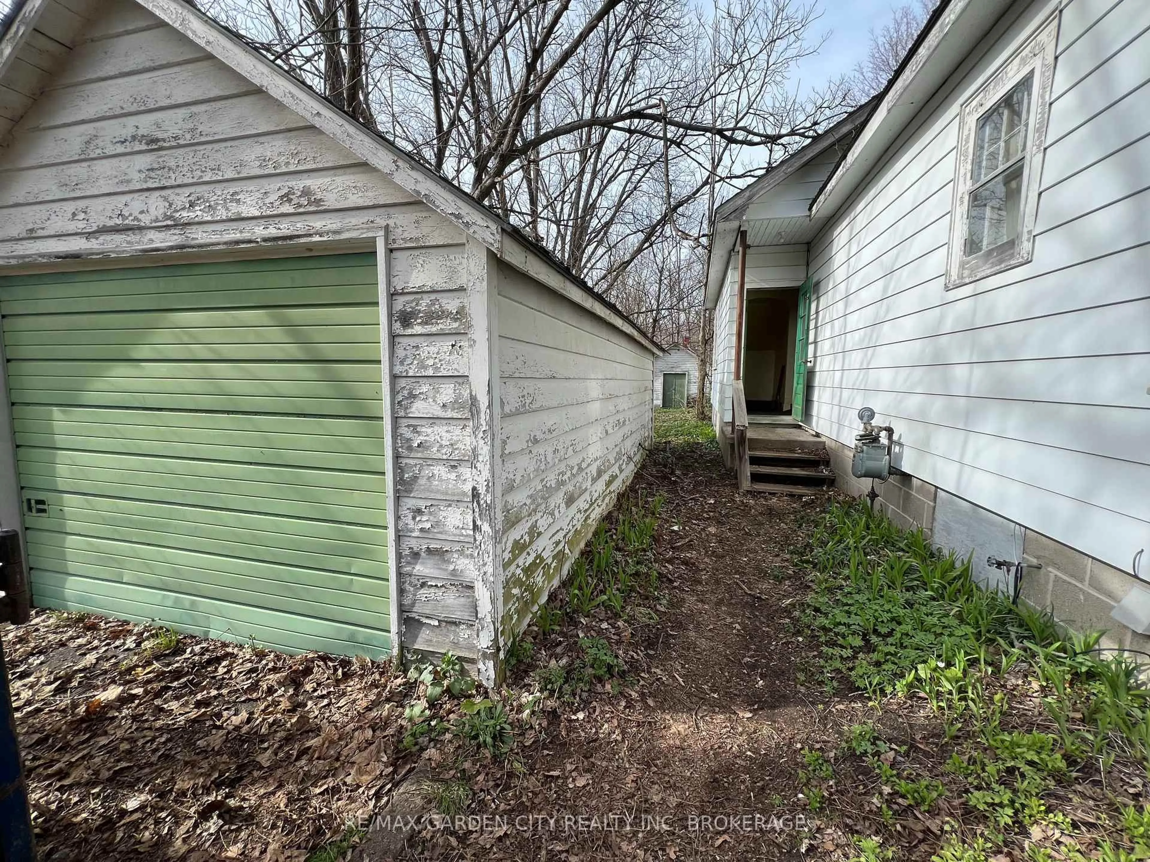 Shed for 770 Bay St, Gravenhurst Ontario P1P 1G7