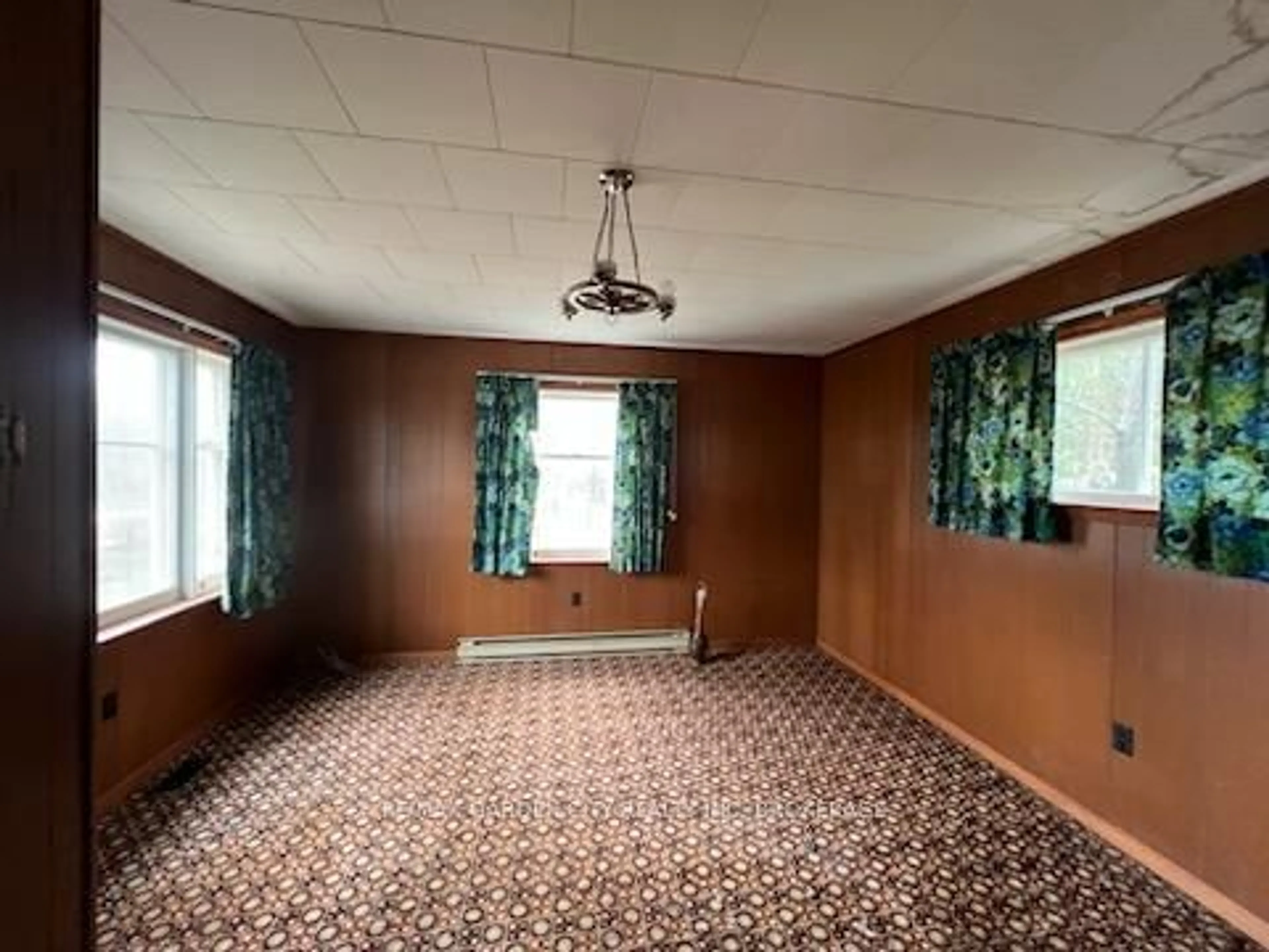 A pic of a room for 770 Bay St, Gravenhurst Ontario P1P 1G7