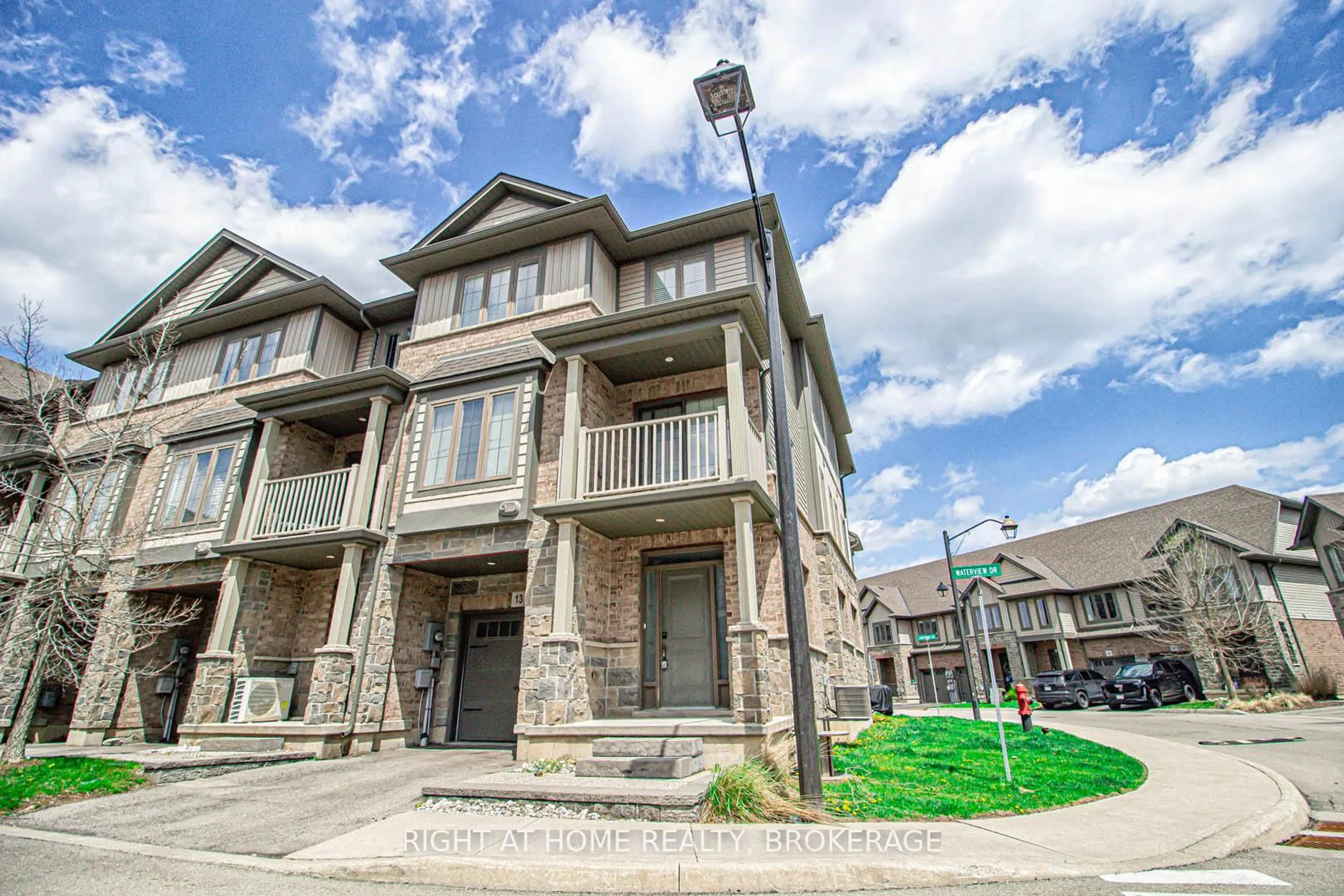 Unknown for 13 Waterview Dr, Hamilton Ontario L8E 0J3