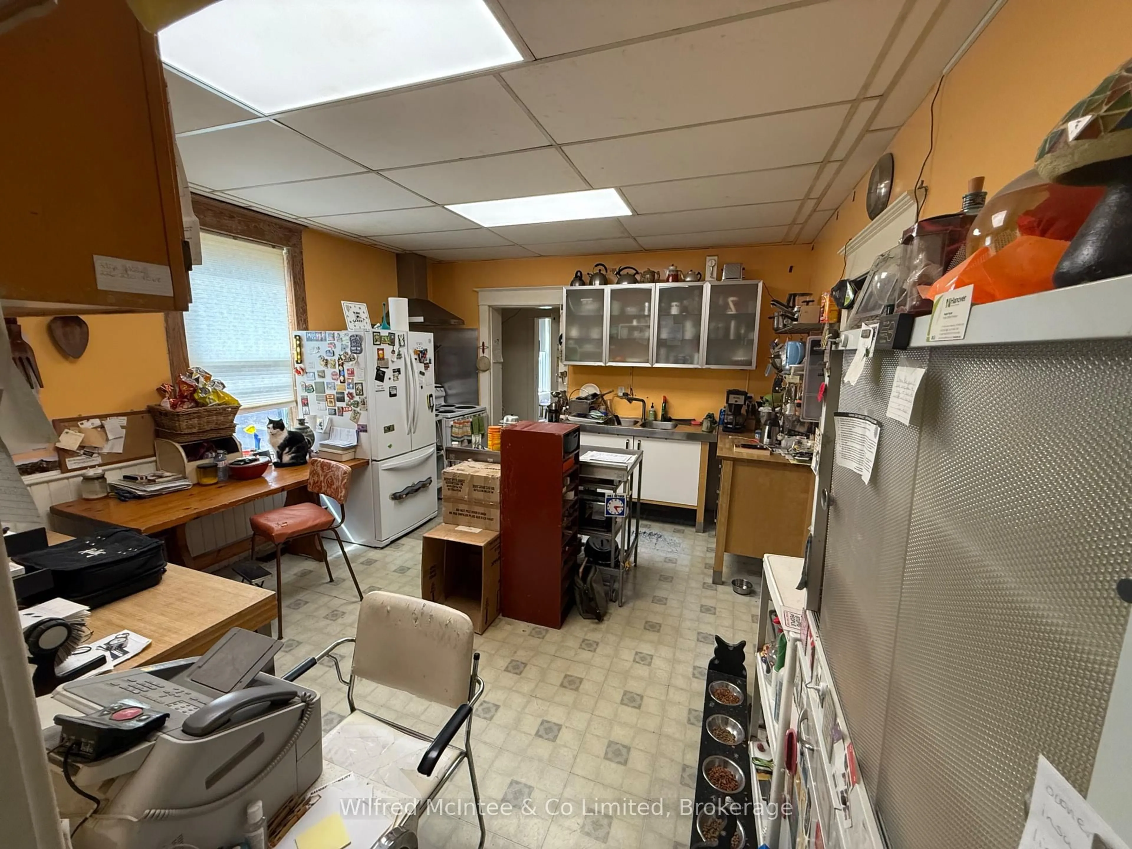 Kitchen with laundary machines, unknown for 570 10th. St, Hanover Ontario N4N 1R7