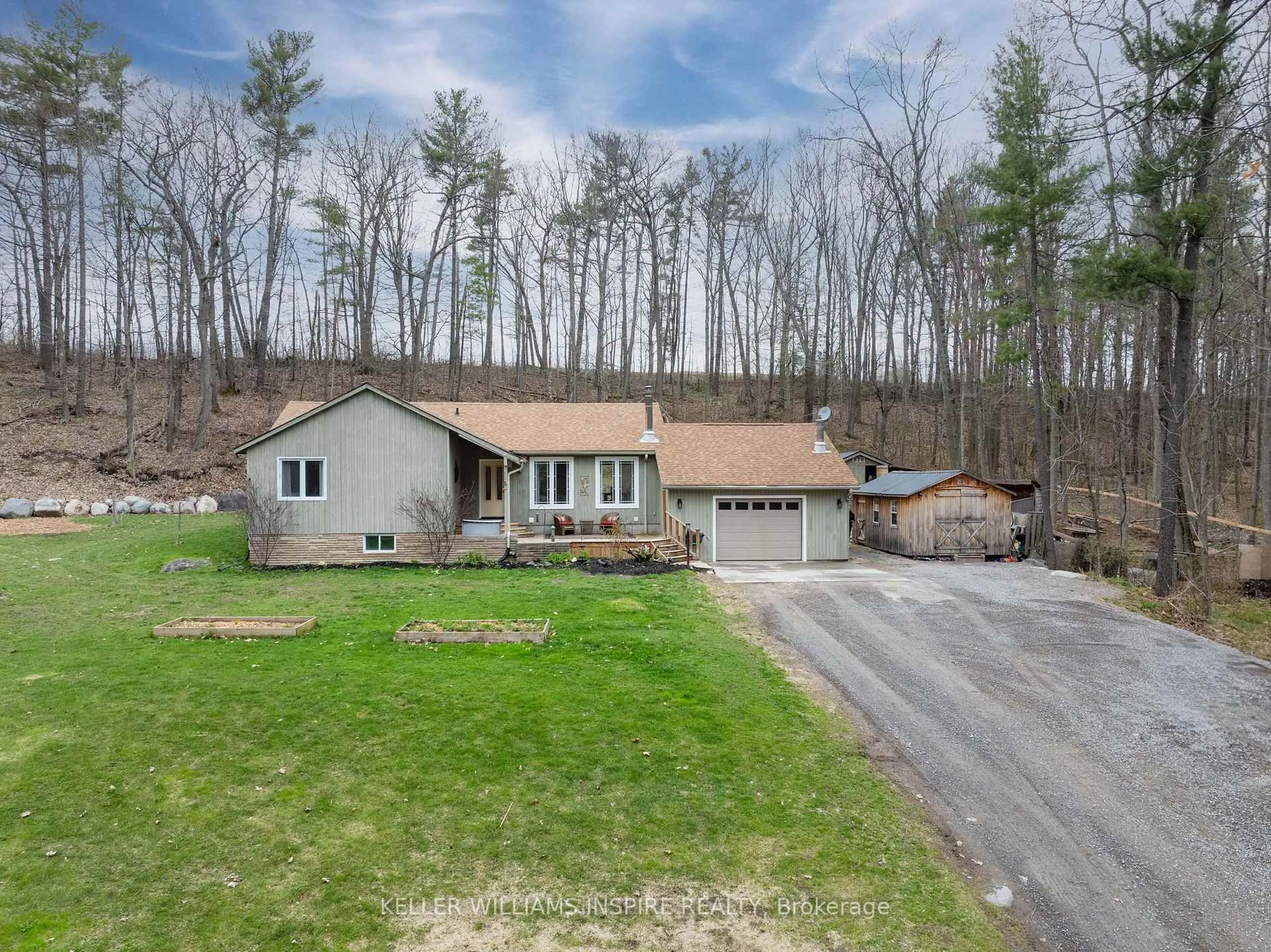 A pic from outside/outdoor area/front of a property/back of a property/a pic from drone, street for 23 Bird Rd, Stirling Ontario K0K 3E0
