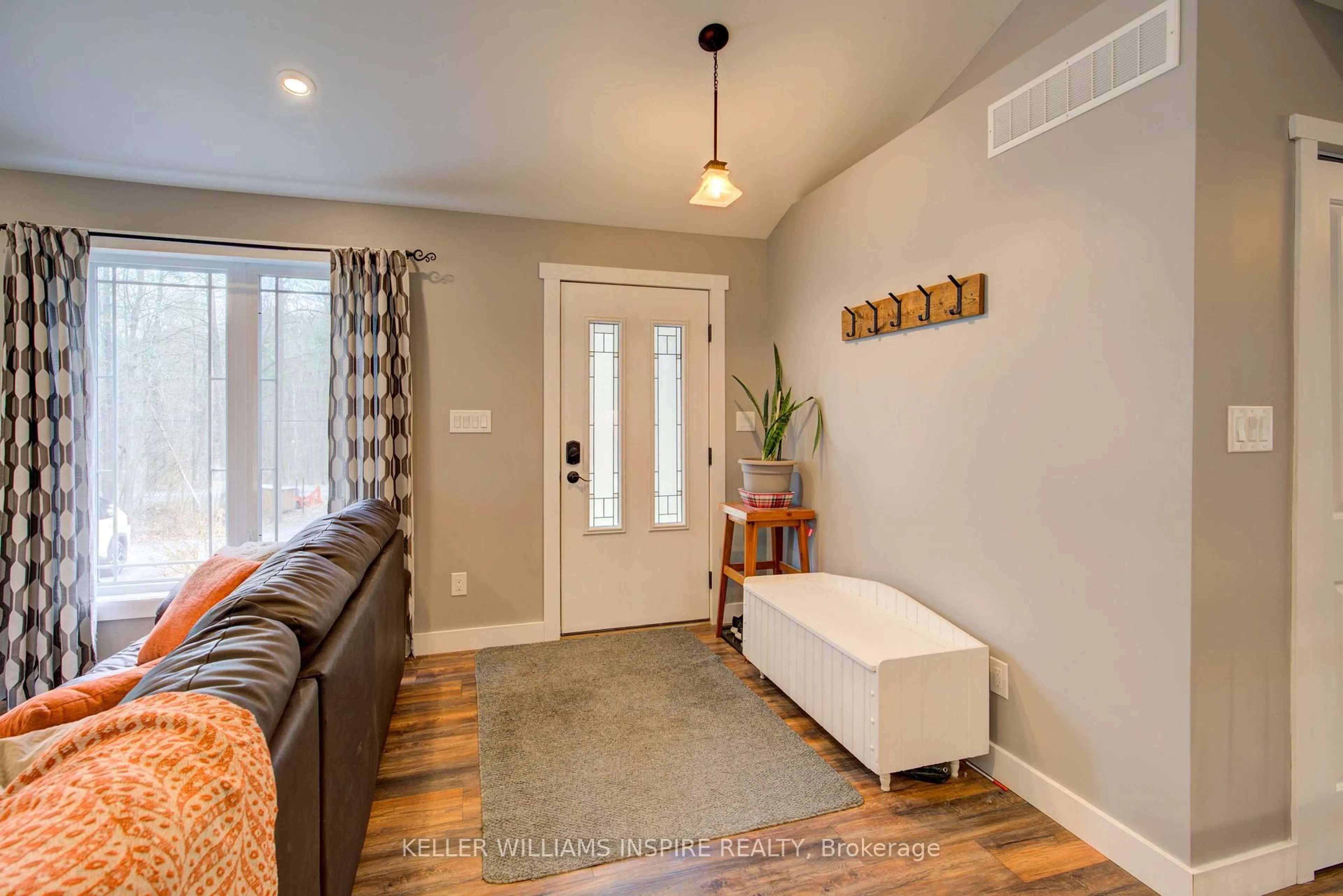 Indoor entryway for 23 Bird Rd, Stirling Ontario K0K 3E0