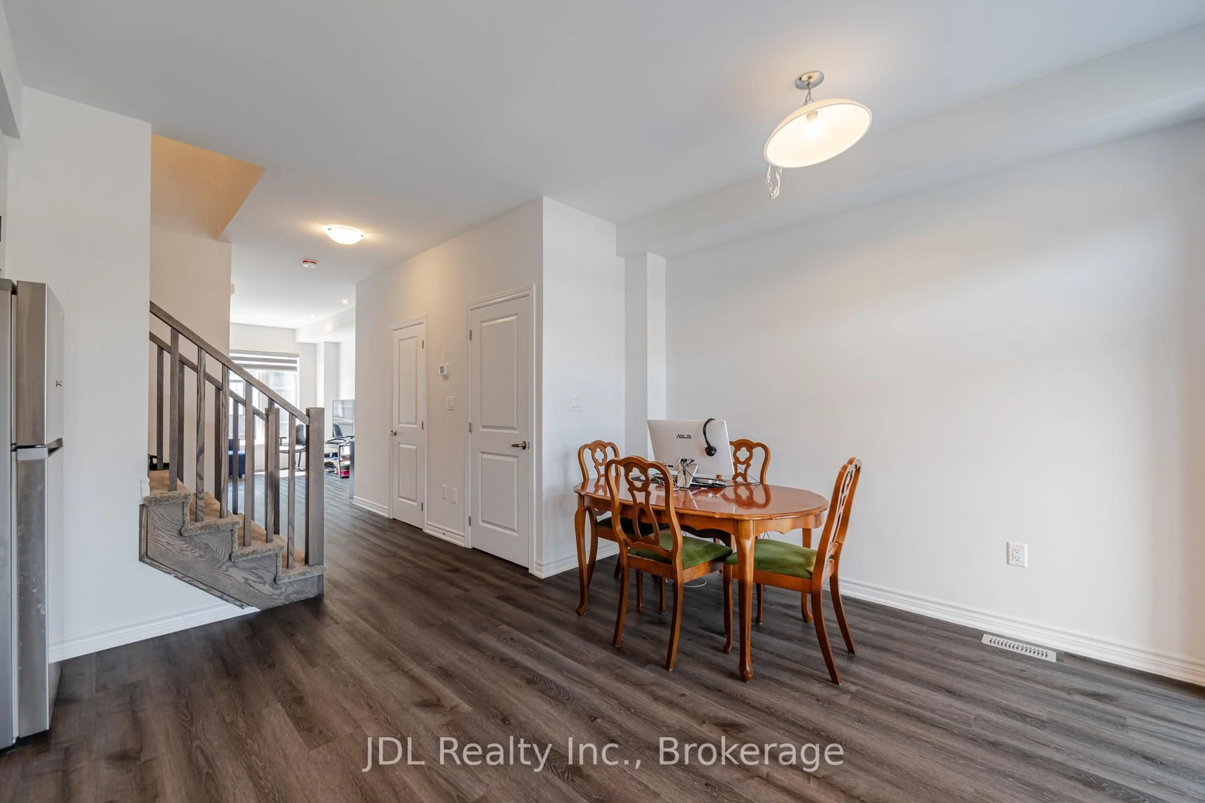 A pic of a room for 461 Blackburn Dr #80, Brant Ontario N3T 0W9