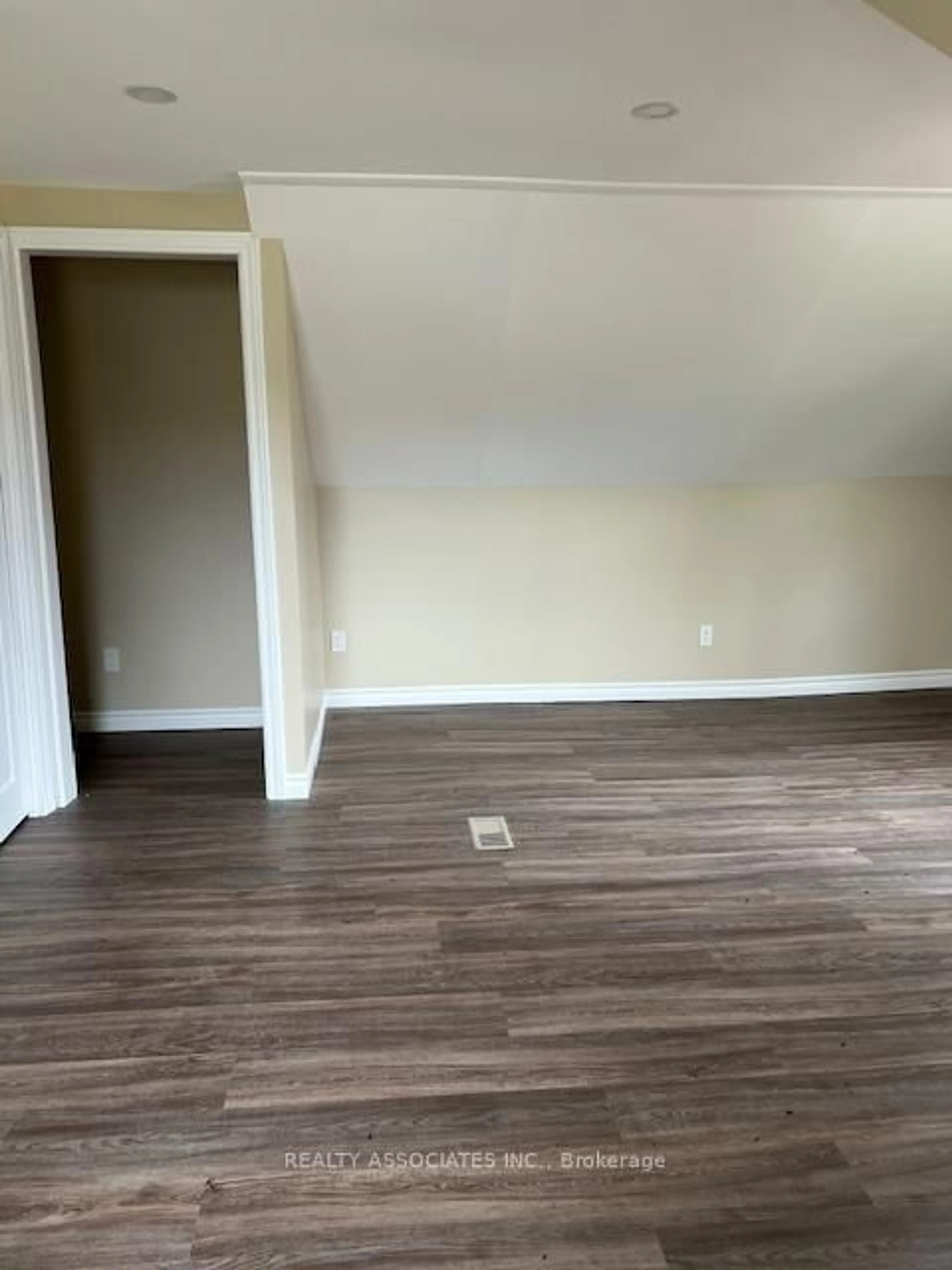 A pic of a room for 121 Grey Rd 17b N/A, Owen Sound Ontario N4K 5R8
