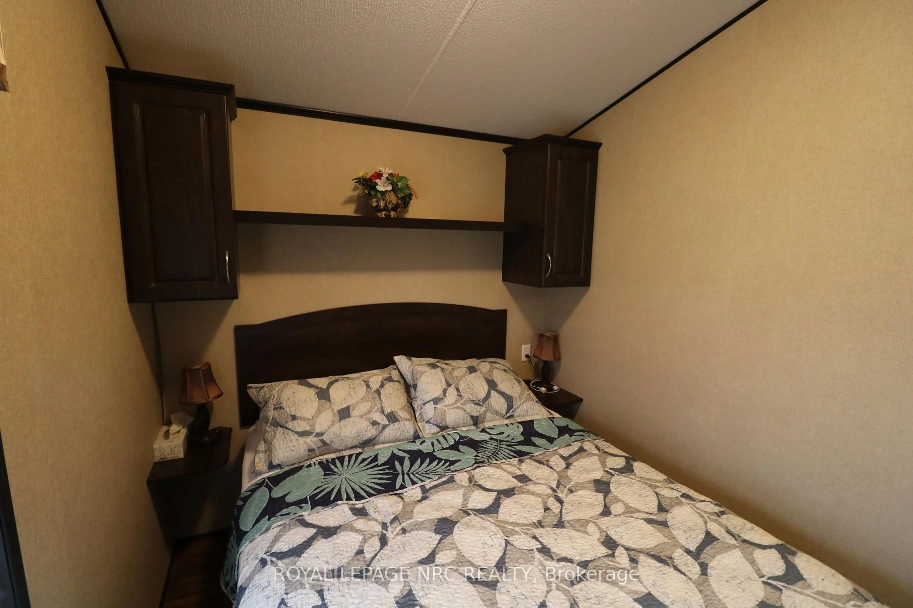 Bedroom with bed, unknown for 1501 Line 8 Rd #237, Niagara-on-the-Lake Ontario L0S 1J0