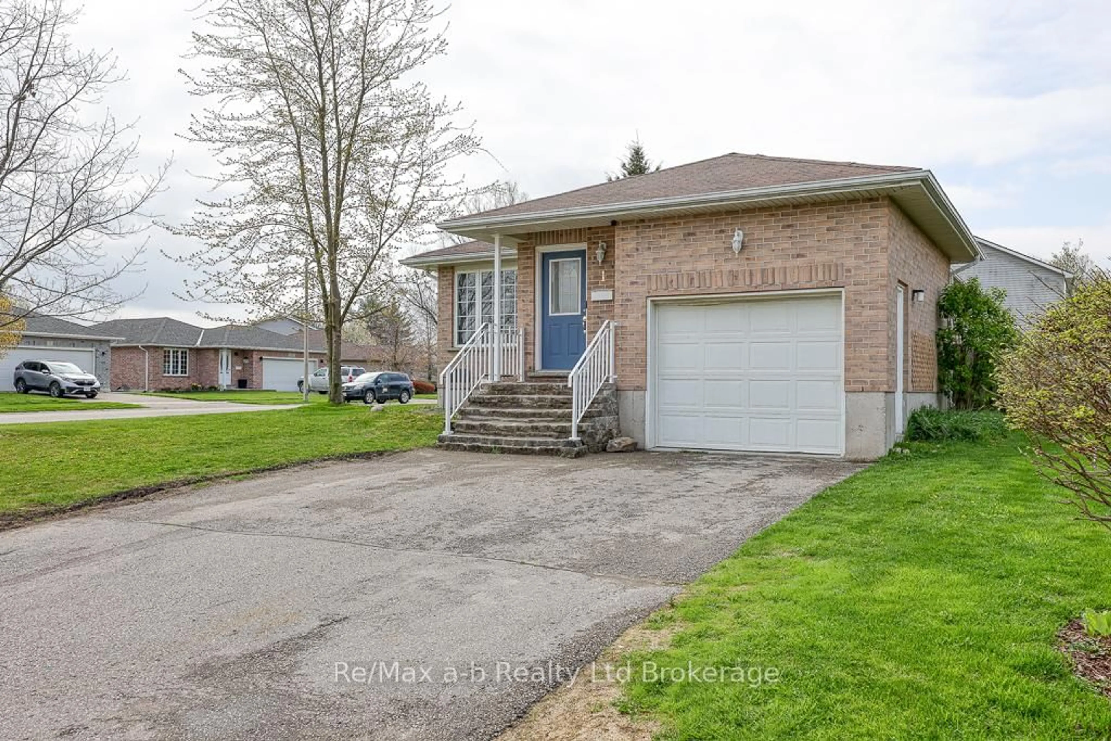 Home with brick exterior material, street for 1 Feltz Dr, Ingersoll Ontario N5C 4E9