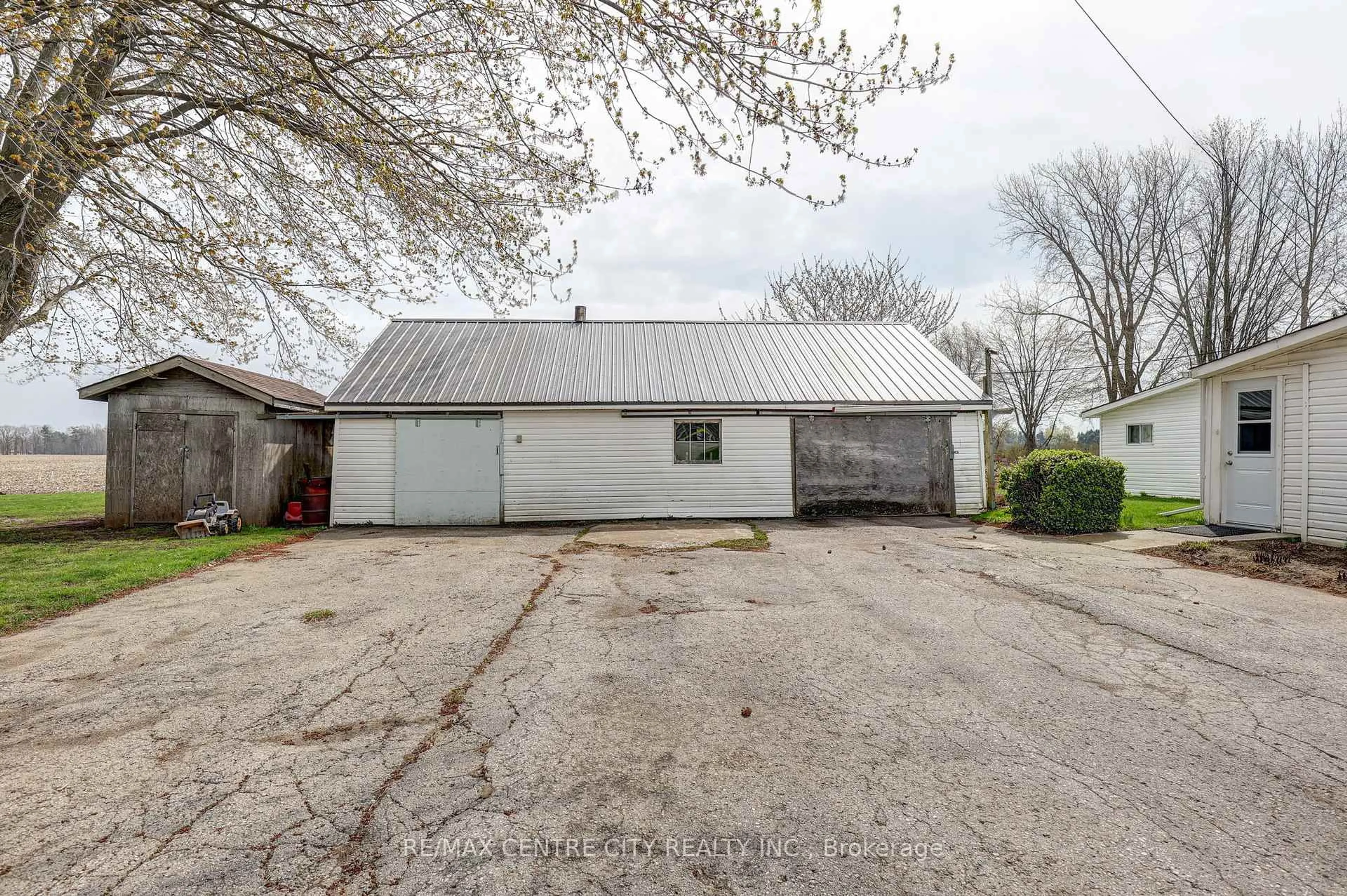 Unknown for 5974 IMPERIAL Rd, Malahide Ontario N5H 2R2