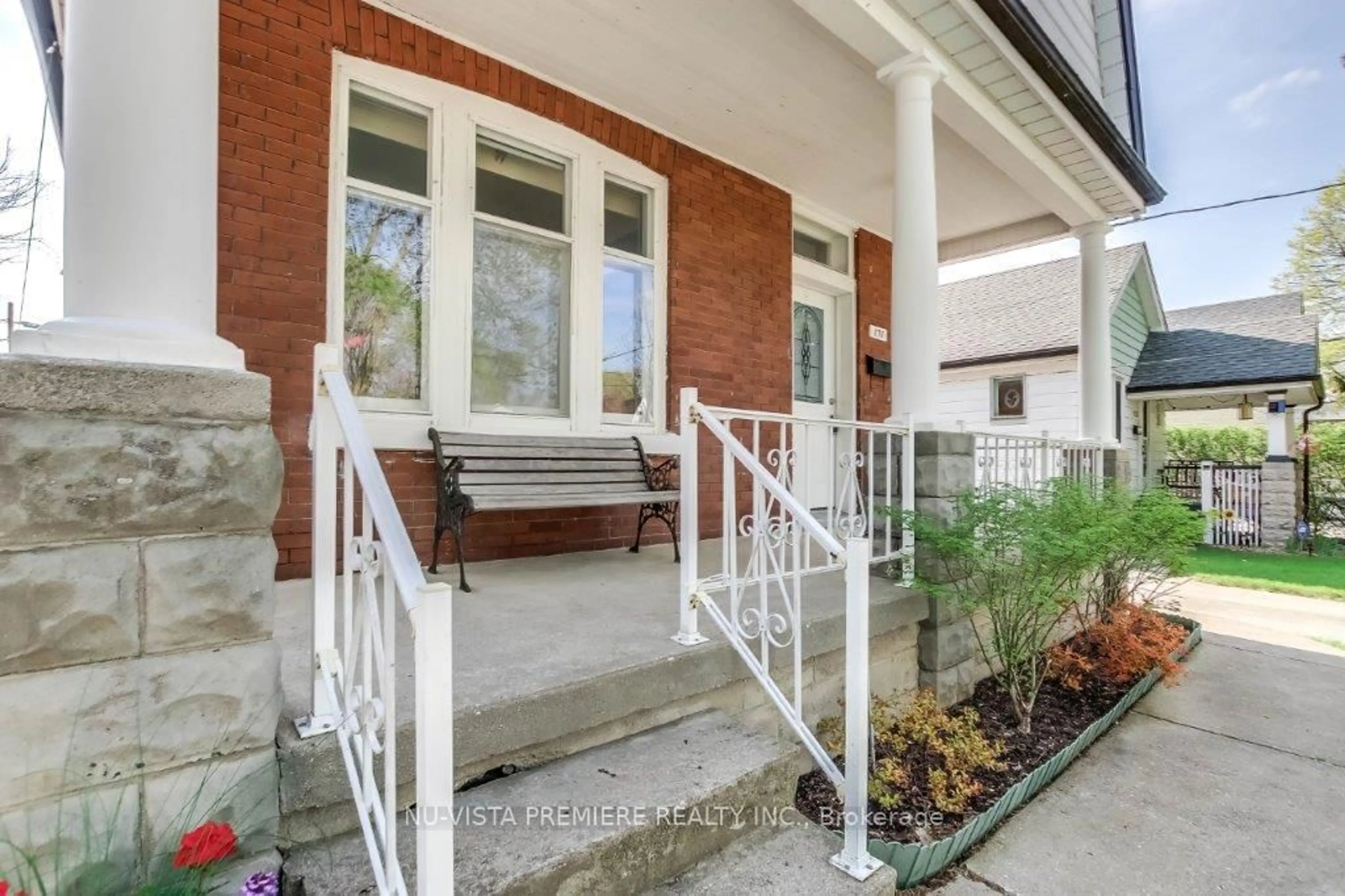 Unknown for 171 Sterling St, London East Ontario N5Y 1Z1