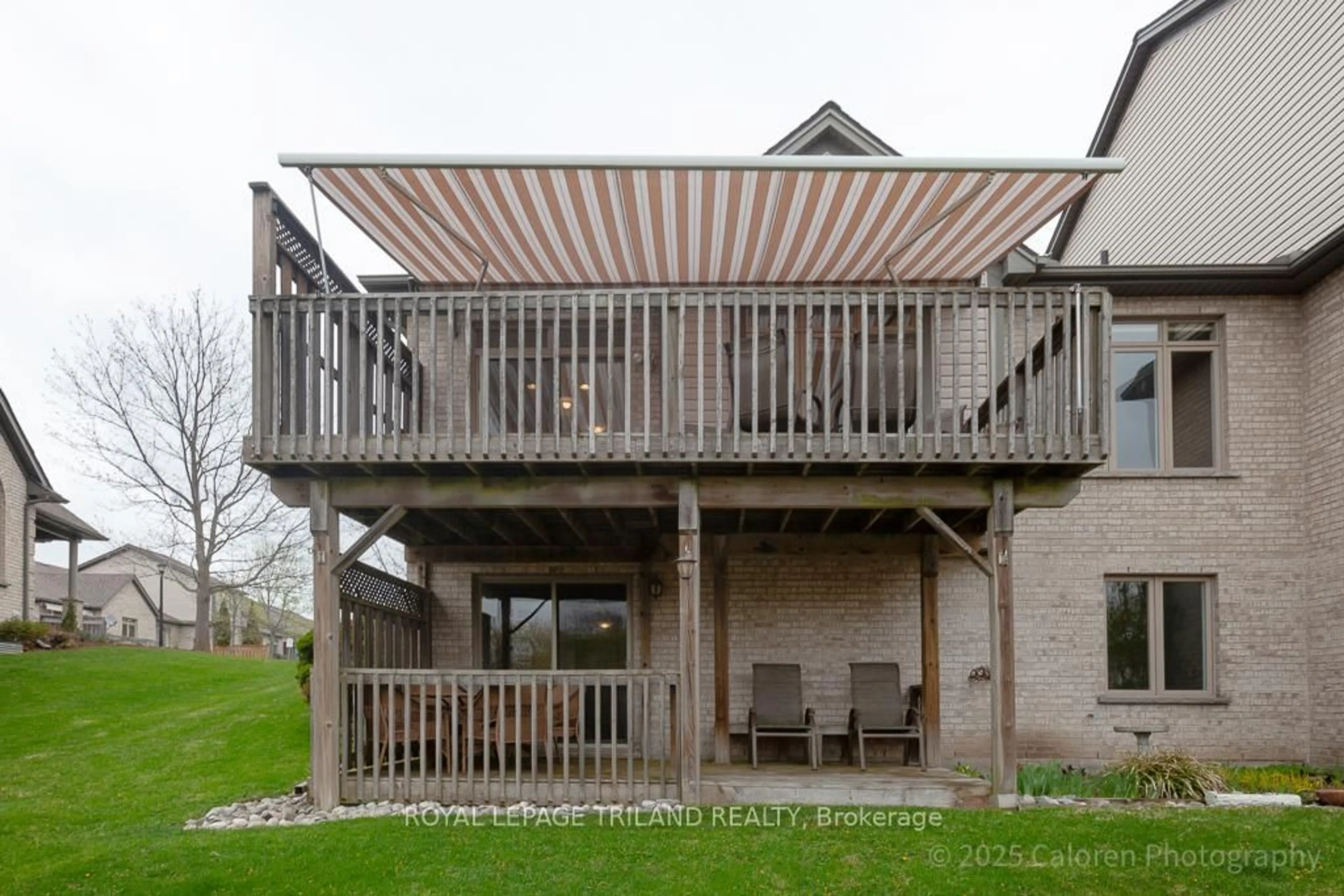 Patio, building for 600 Hyde Park Rd #231, London North Ontario N6H 5W8