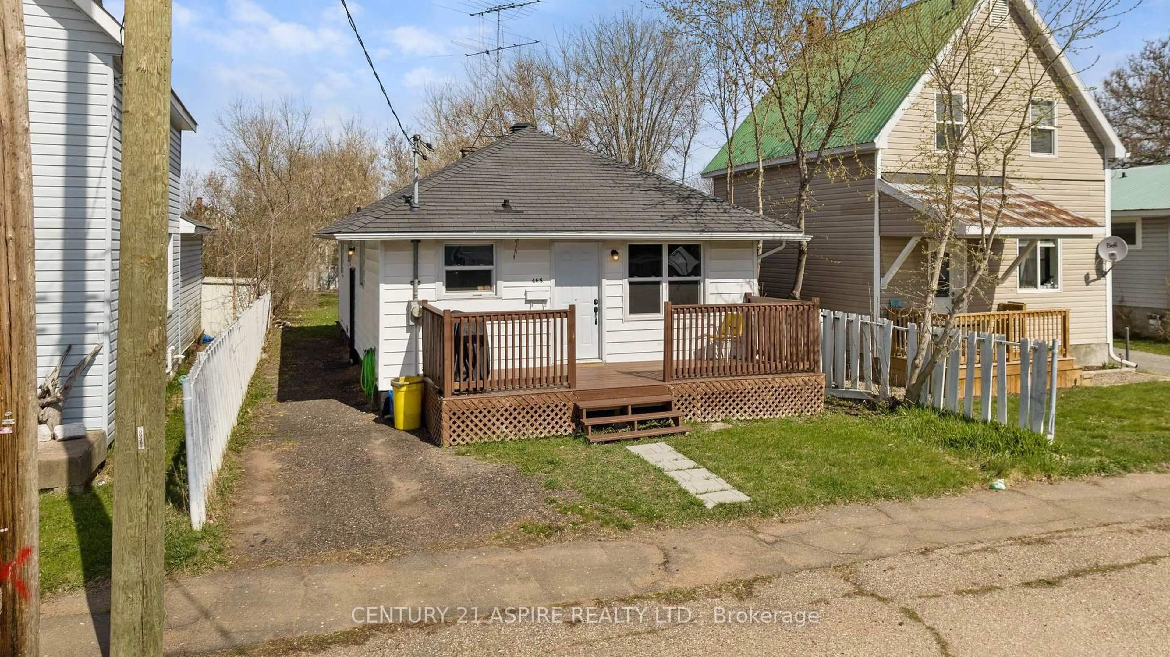 Unknown for 468 Norman St, Pembroke Ontario K8A 4A5
