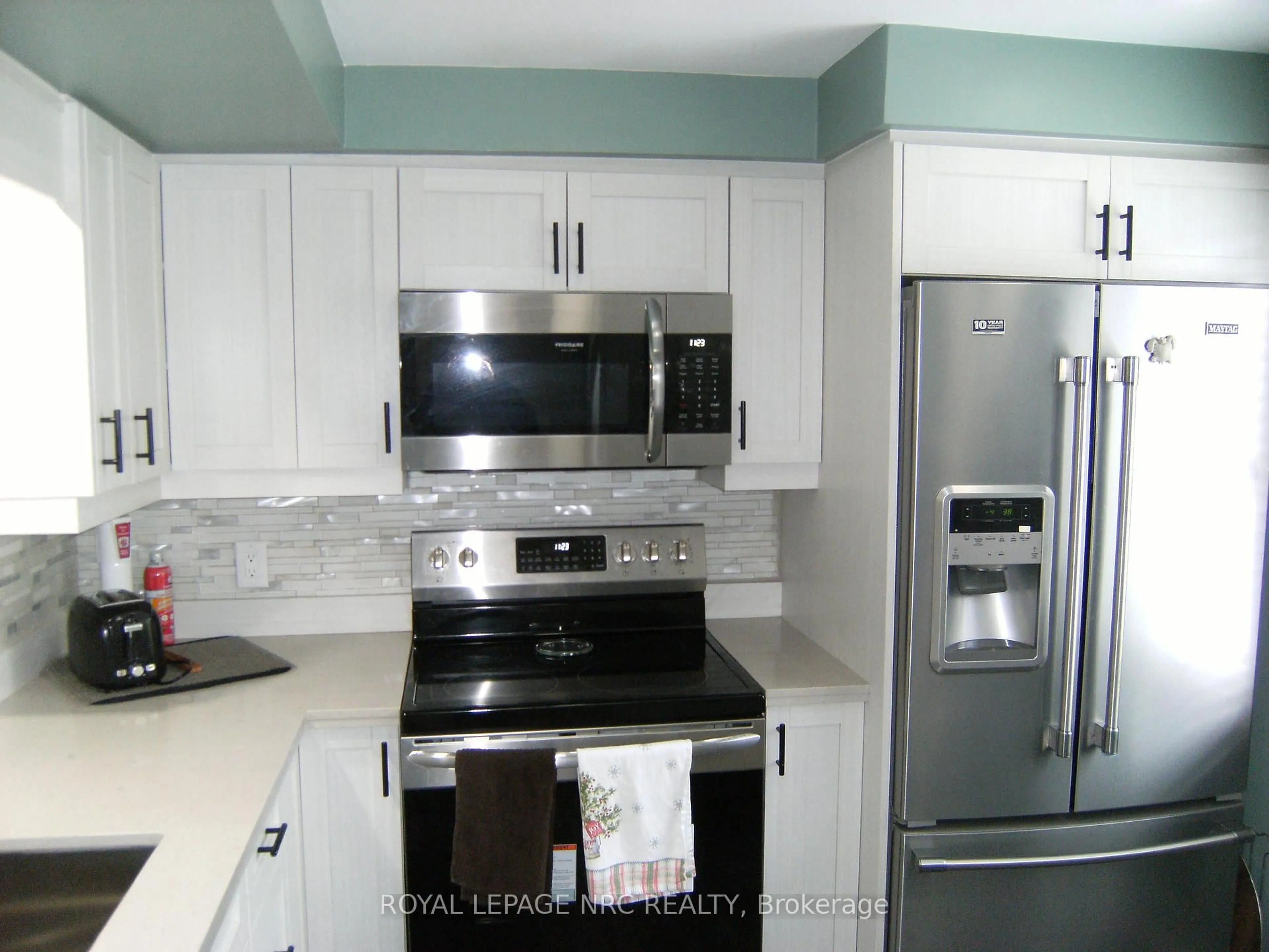 Unknown for 50 Lakeshore Rd #9, St. Catharines Ontario L2N 6P8
