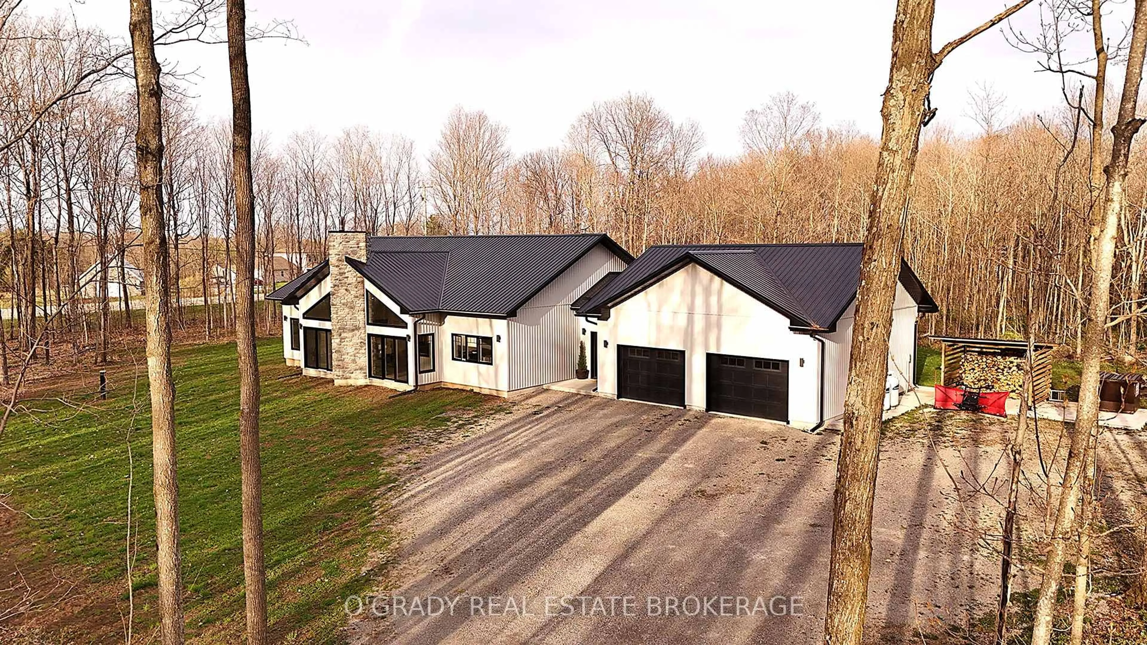 A pic from outside/outdoor area/front of a property/back of a property/a pic from drone, building for 220 8th Line Rd, Athens Ontario K0E 1B0