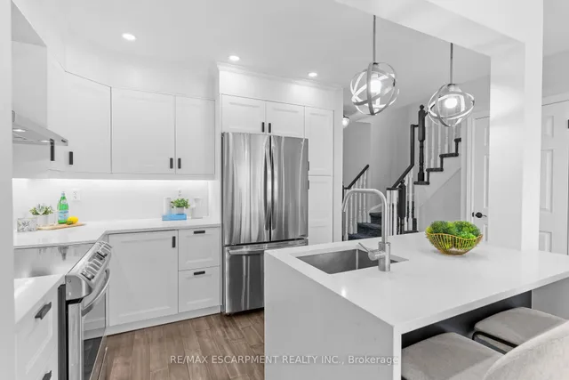 Additional property image - 76 Blue Sky Tr