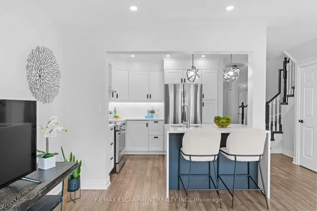 Additional property image - 76 Blue Sky Tr