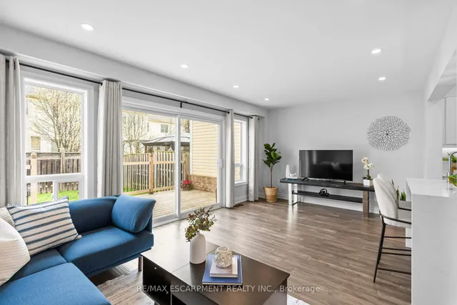 Additional property image - 76 Blue Sky Tr