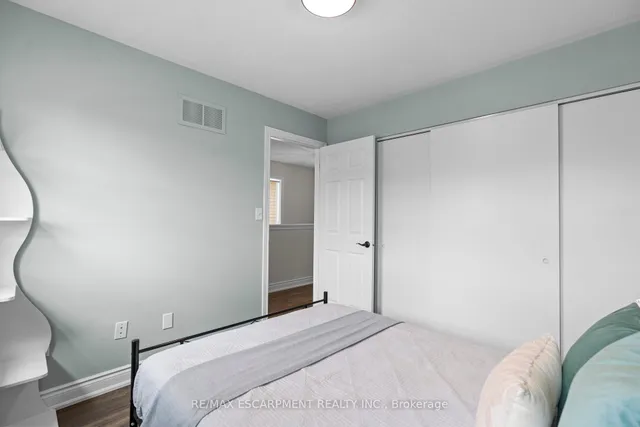 Additional property image - 76 Blue Sky Tr