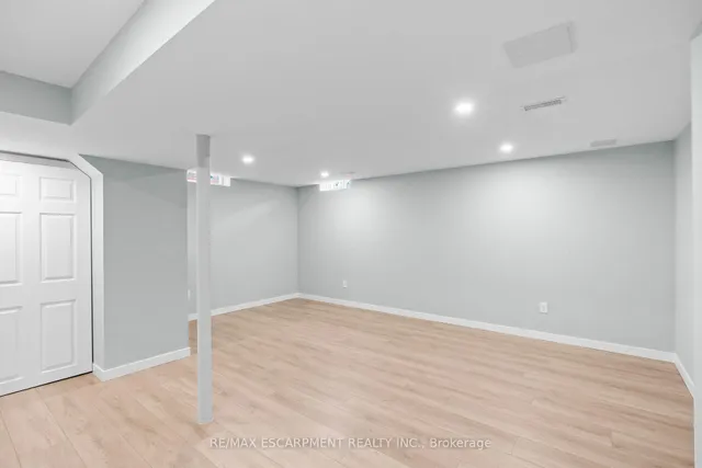 Additional property image - 76 Blue Sky Tr