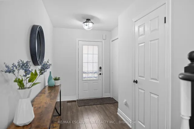 Additional property image - 76 Blue Sky Tr