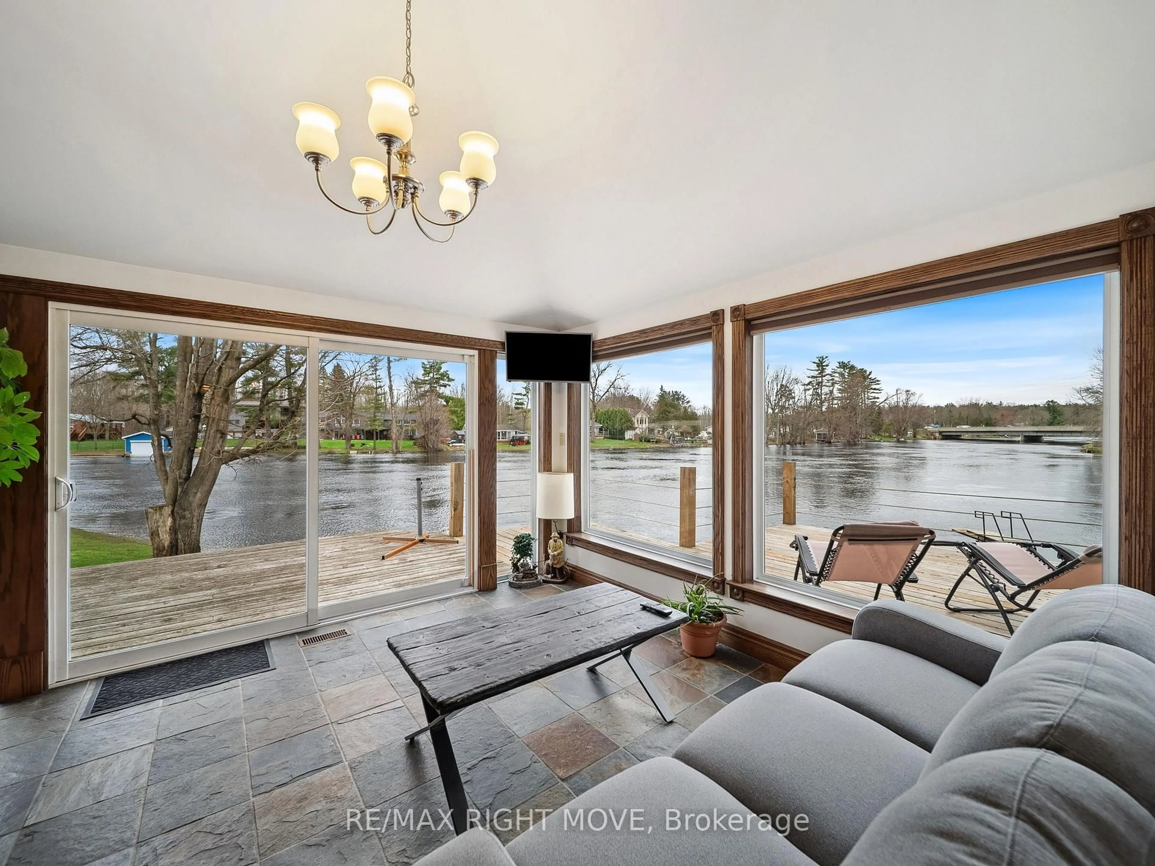 Unknown for 1012 Cowbell Lane, Gravenhurst Ontario P0E 1N0