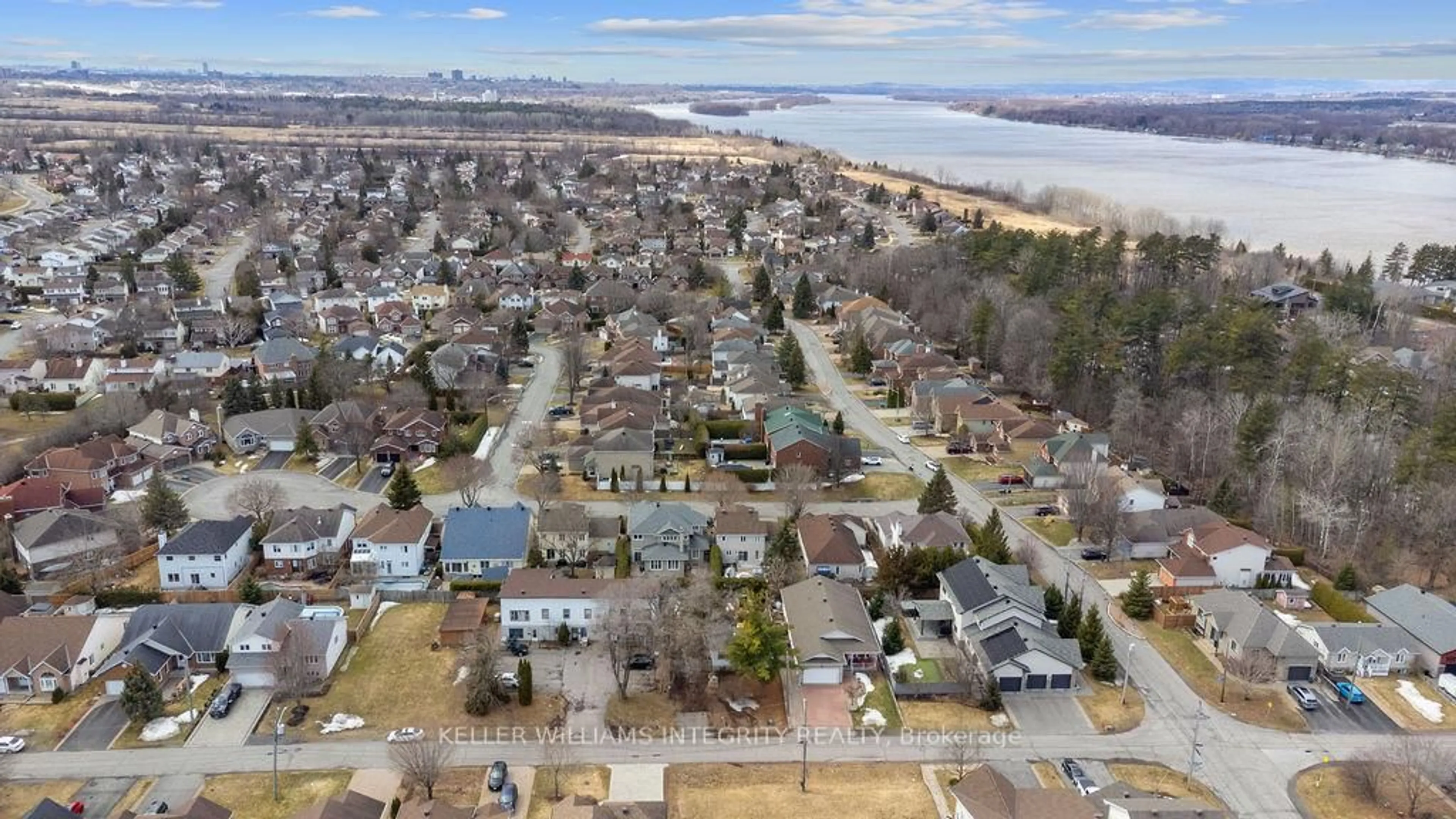 A pic from outside/outdoor area/front of a property/back of a property/a pic from drone, water/lake/river/ocean view for 924 Beauchamp Ave, Orleans Ontario K1C 3A8