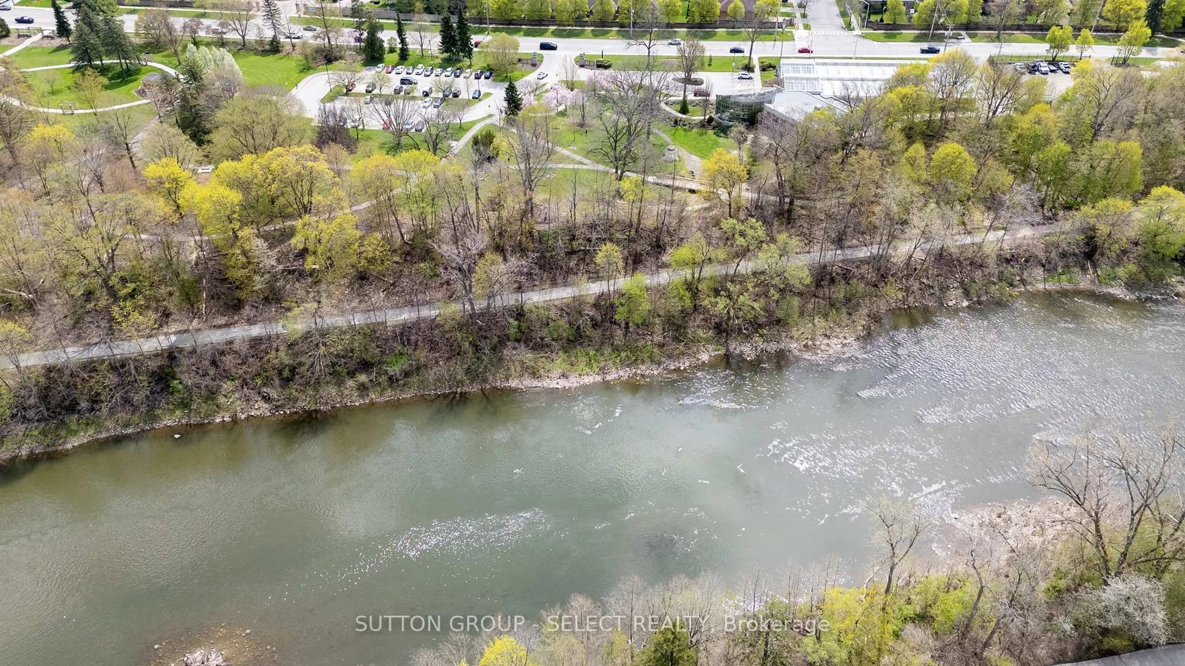 A pic from outside/outdoor area/front of a property/back of a property/a pic from drone, water/lake/river/ocean view for 10 Mackellar Ave #5, London North Ontario N6H 5C5