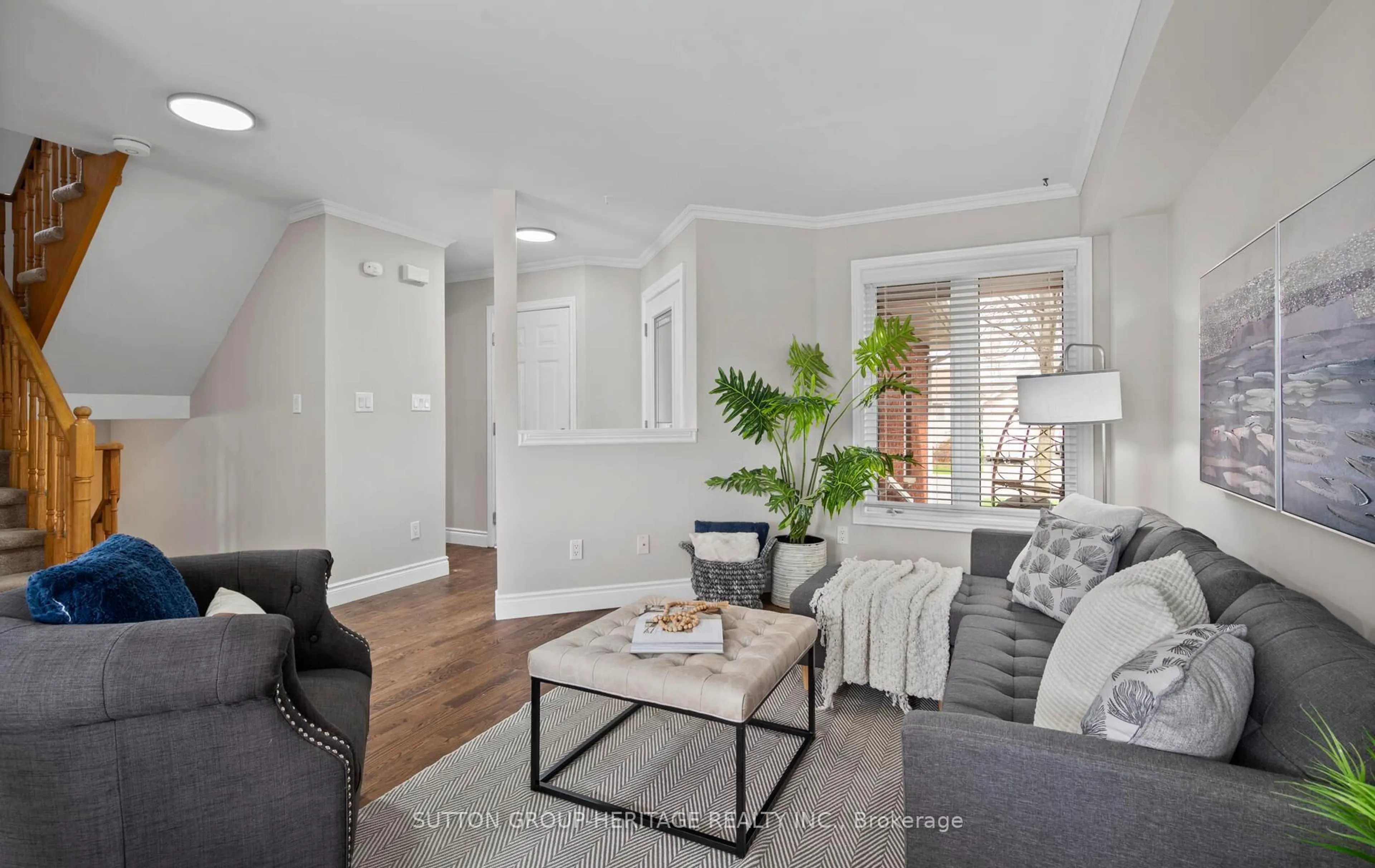 Living room with furniture, unknown for 51 Mcgibbon Blvd, Kawartha Lakes Ontario K9V 6G4