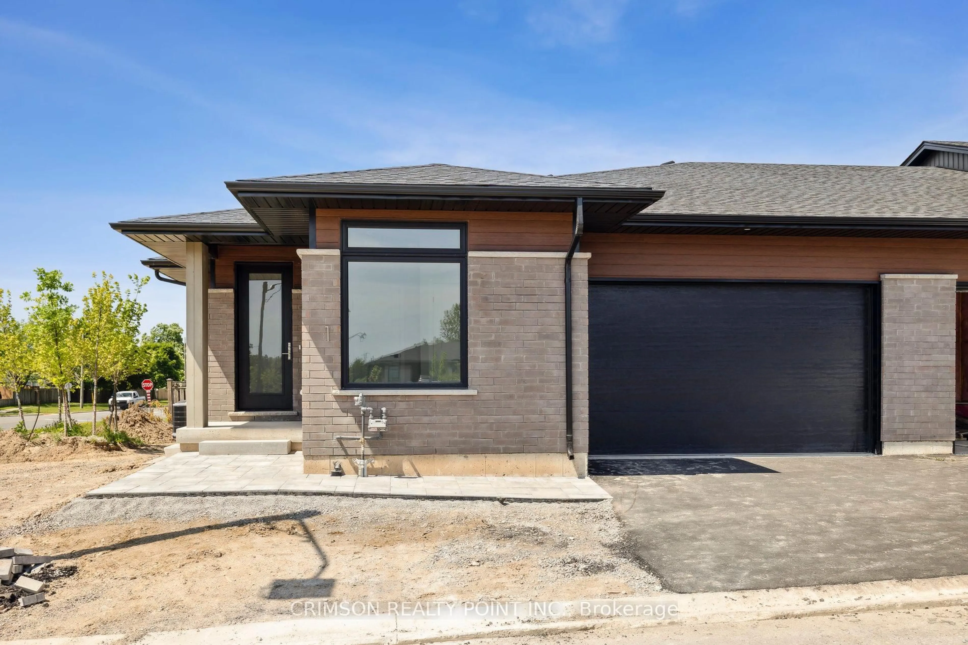 Home with brick exterior material, street for 300 Richmond St #1, Thorold Ontario L2V 5B9